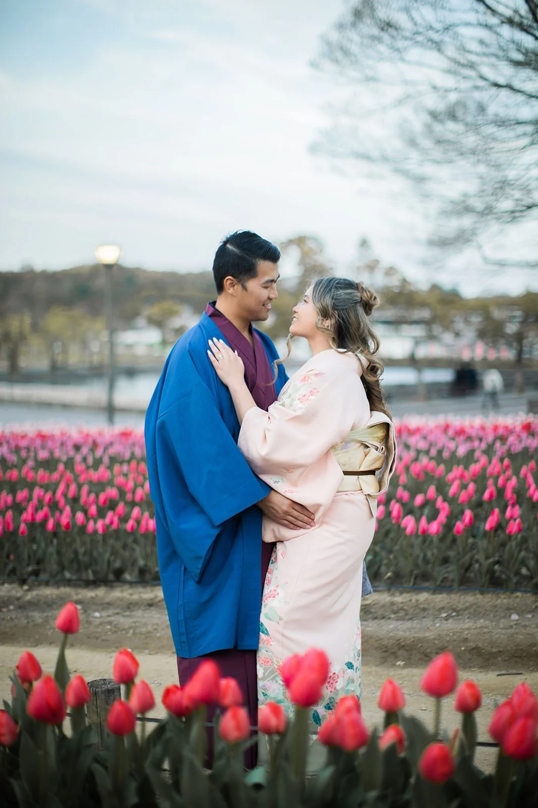 Kimono proposal photoshoot at Osaka Expo Park with cherry blossoms 20 of 27