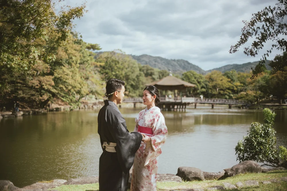 Kimono proposal photoshoot at Nara Park in autumn — photo 2