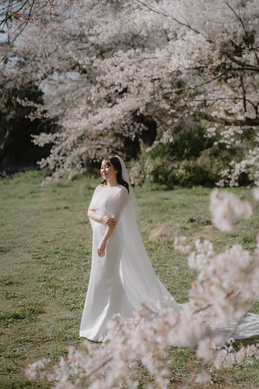 Pre-wedding photoshoot at Cherry Blossoms + Marunouchi, Tokyo, photo 5 of 30