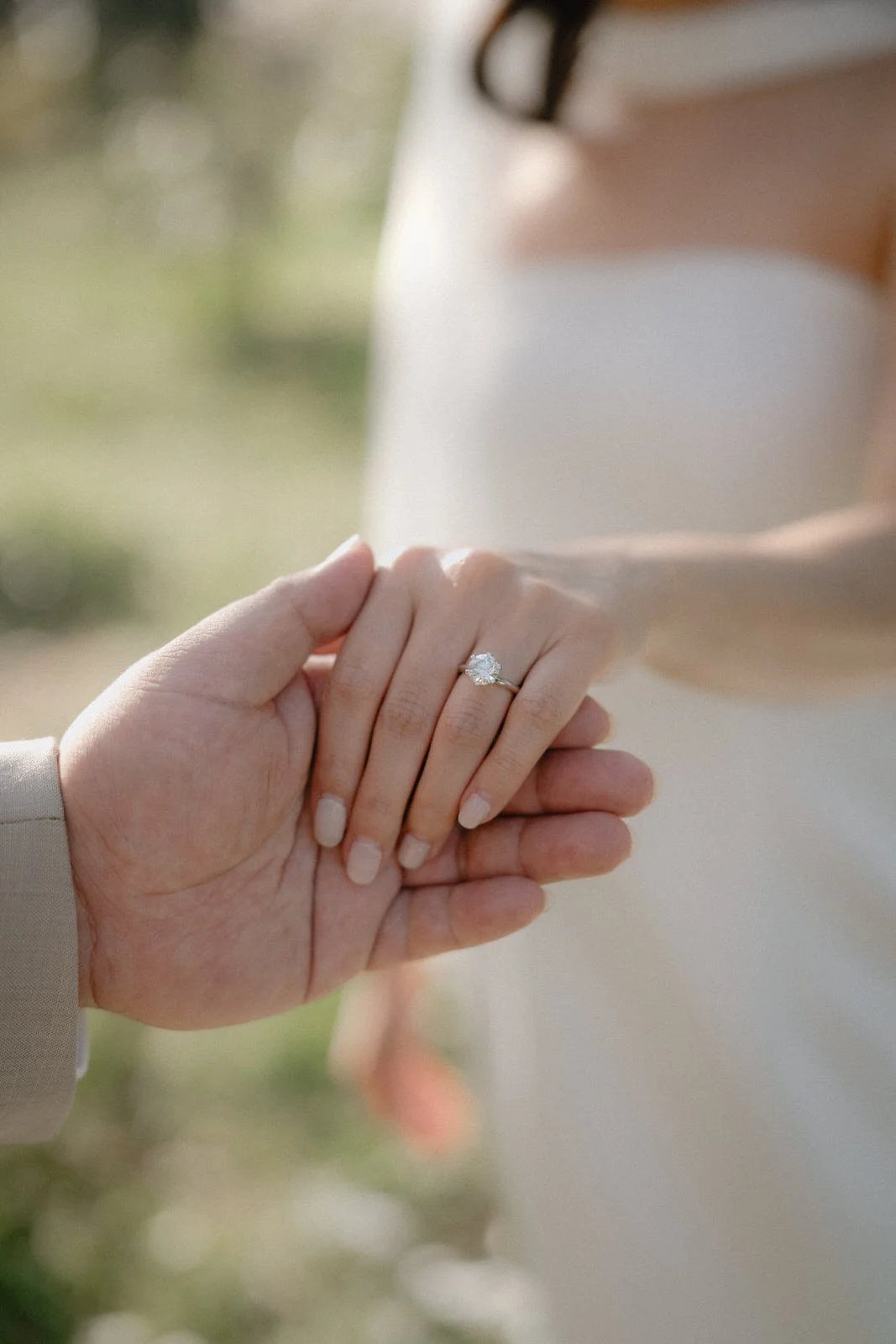 Pre-wedding photoshoot at Cherry Blossoms + Marunouchi, Tokyo, photo 11 of 30
