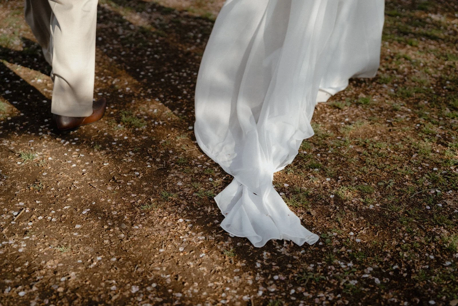 Pre-wedding photoshoot at Cherry Blossoms + Marunouchi, Tokyo, photo 19 of 30