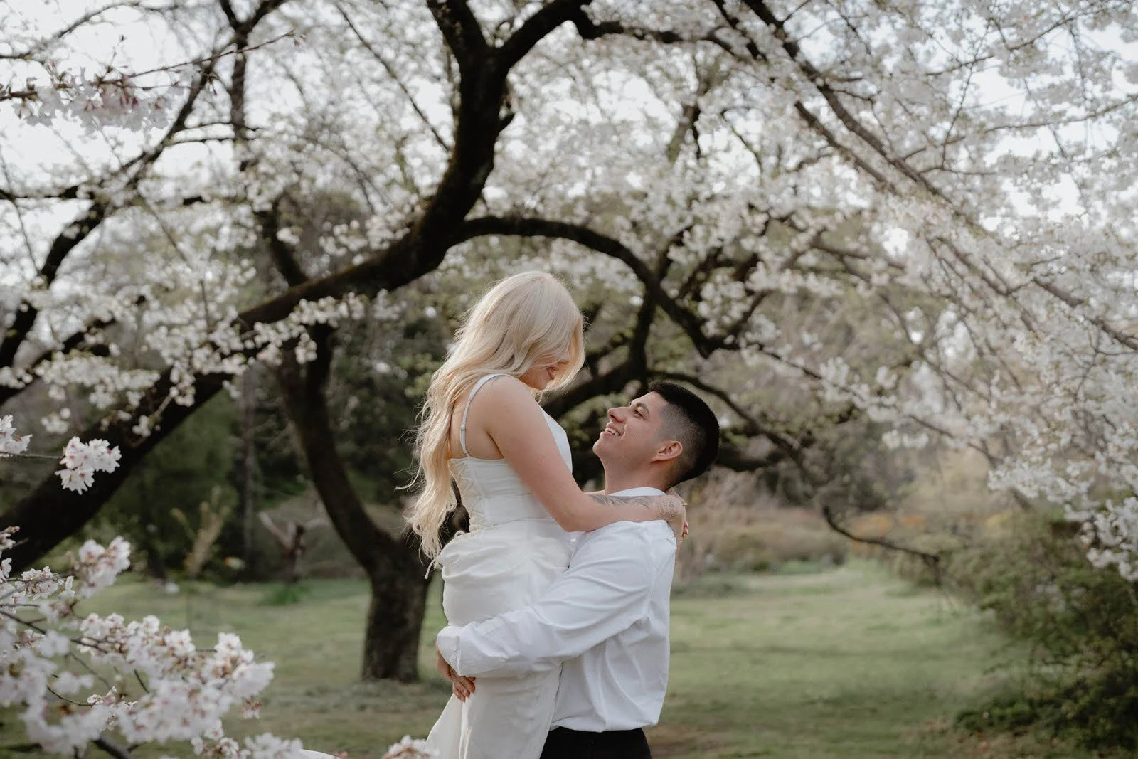 Pre-wedding photoshoot at Cherry Blossoms, Tokyo, photo 3 of 25