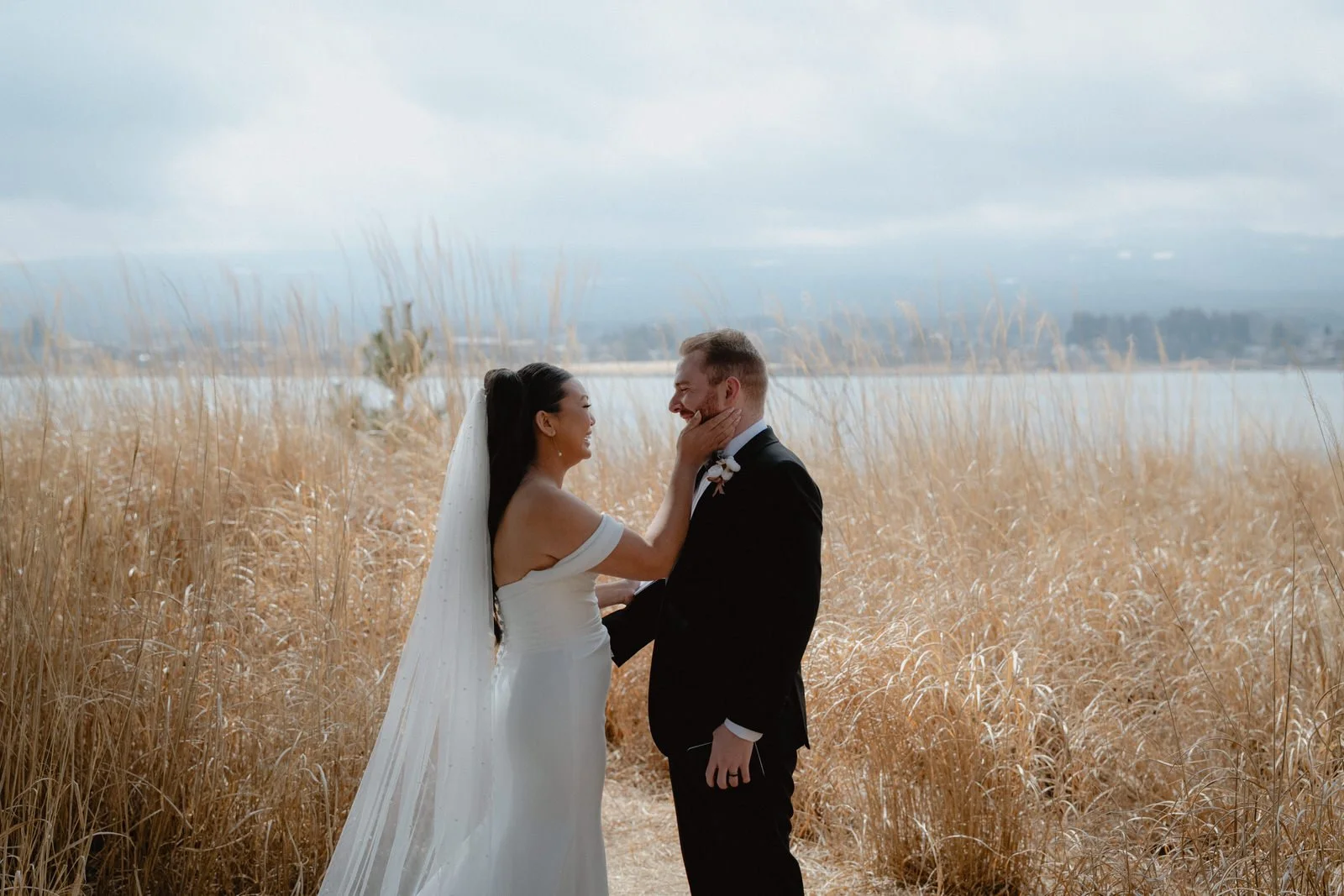 Pre-wedding photoshoot at Lake Kawaguchi, Kawaguchiko, photo 1 of 25
