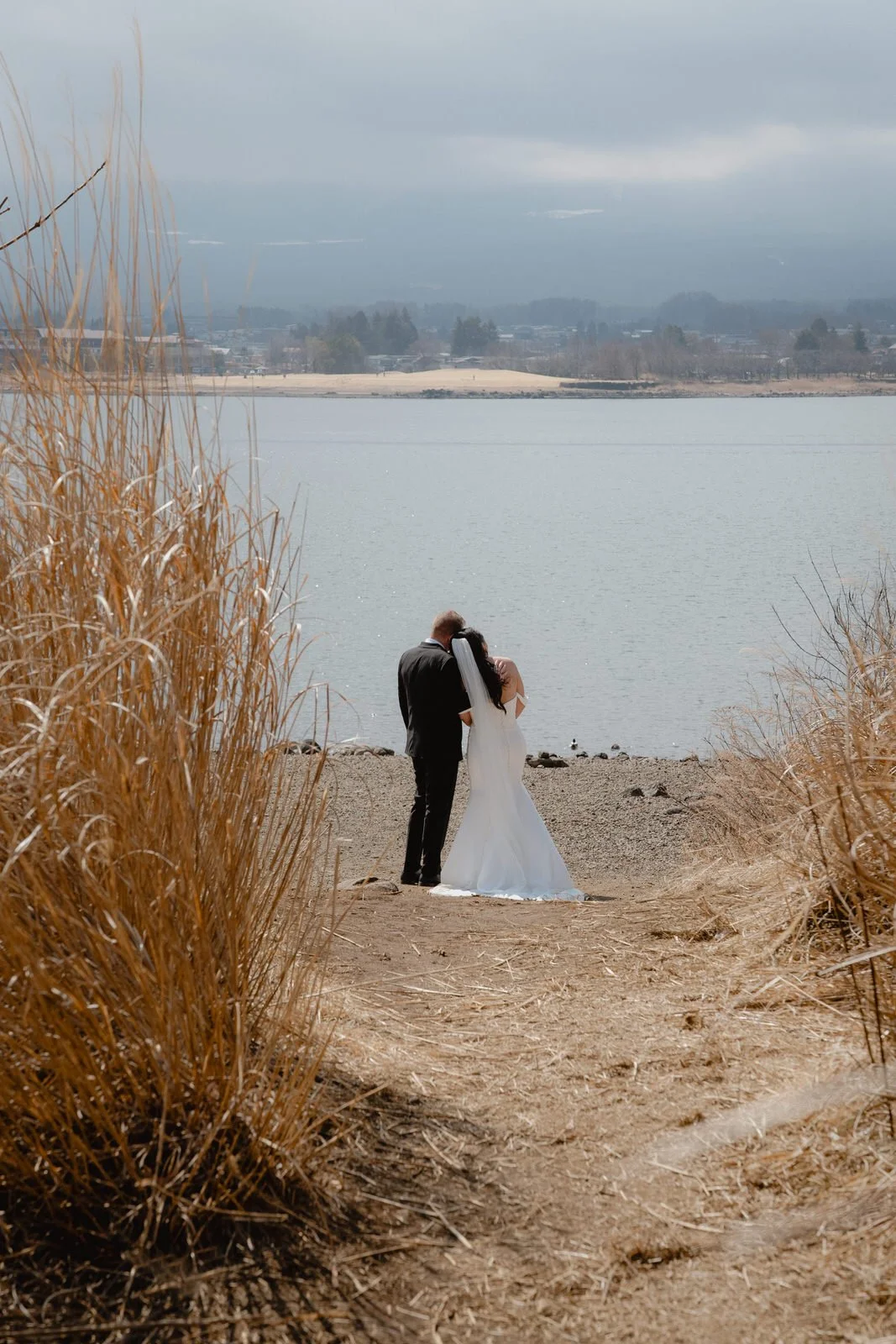 Pre-wedding photoshoot at Lake Kawaguchi, Kawaguchiko, photo 3 of 25