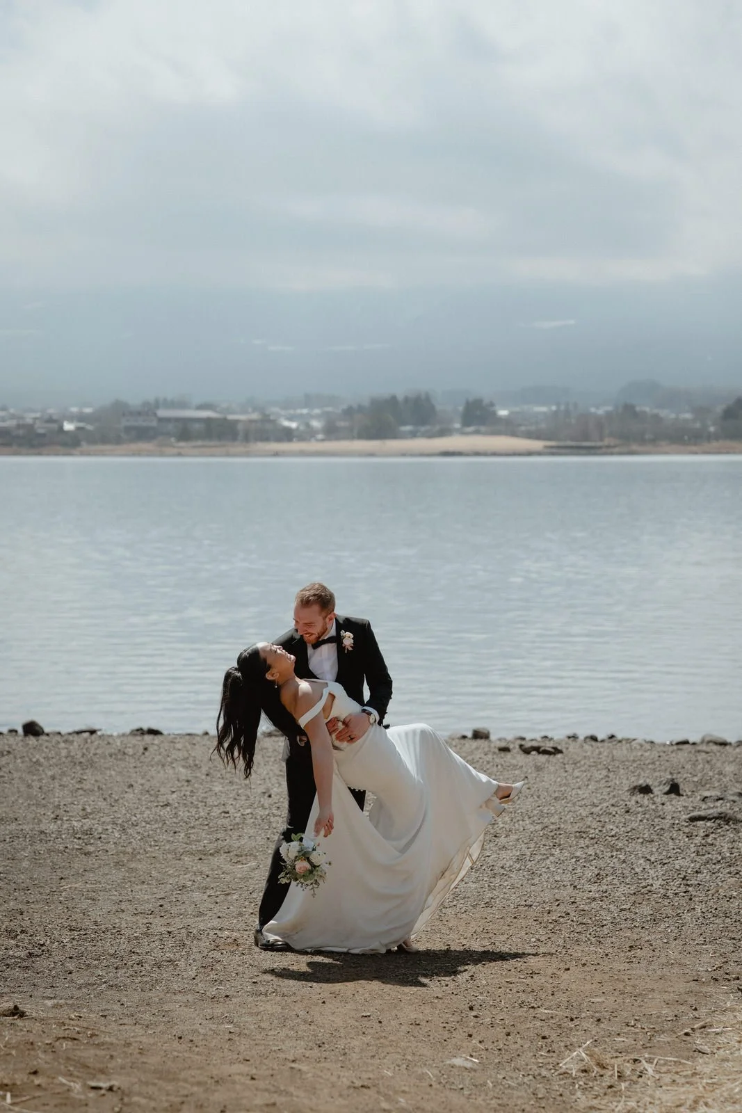 Pre-wedding photoshoot at Lake Kawaguchi, Kawaguchiko, photo 13 of 25