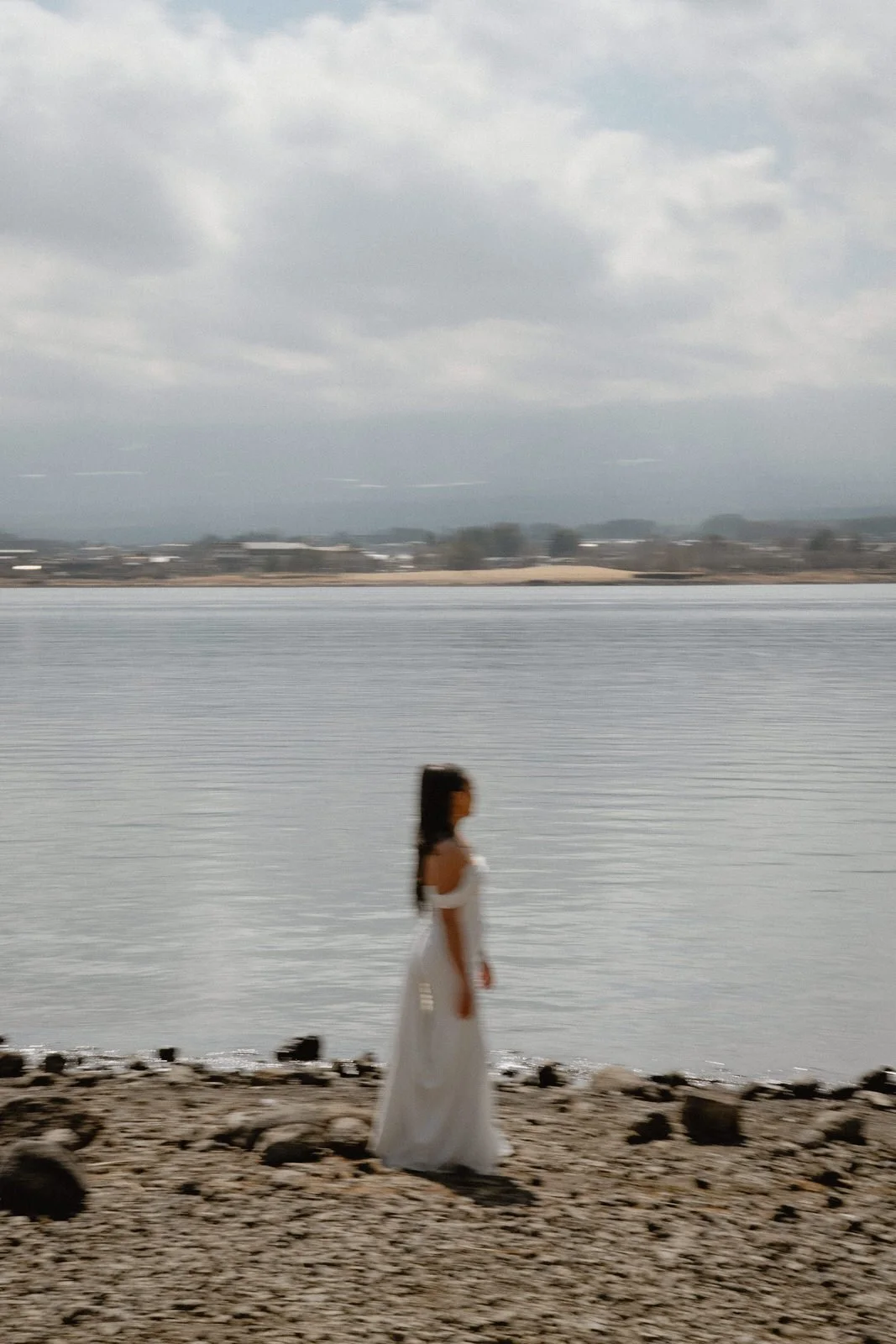 Pre-wedding photoshoot at Lake Kawaguchi, Kawaguchiko, photo 20 of 25