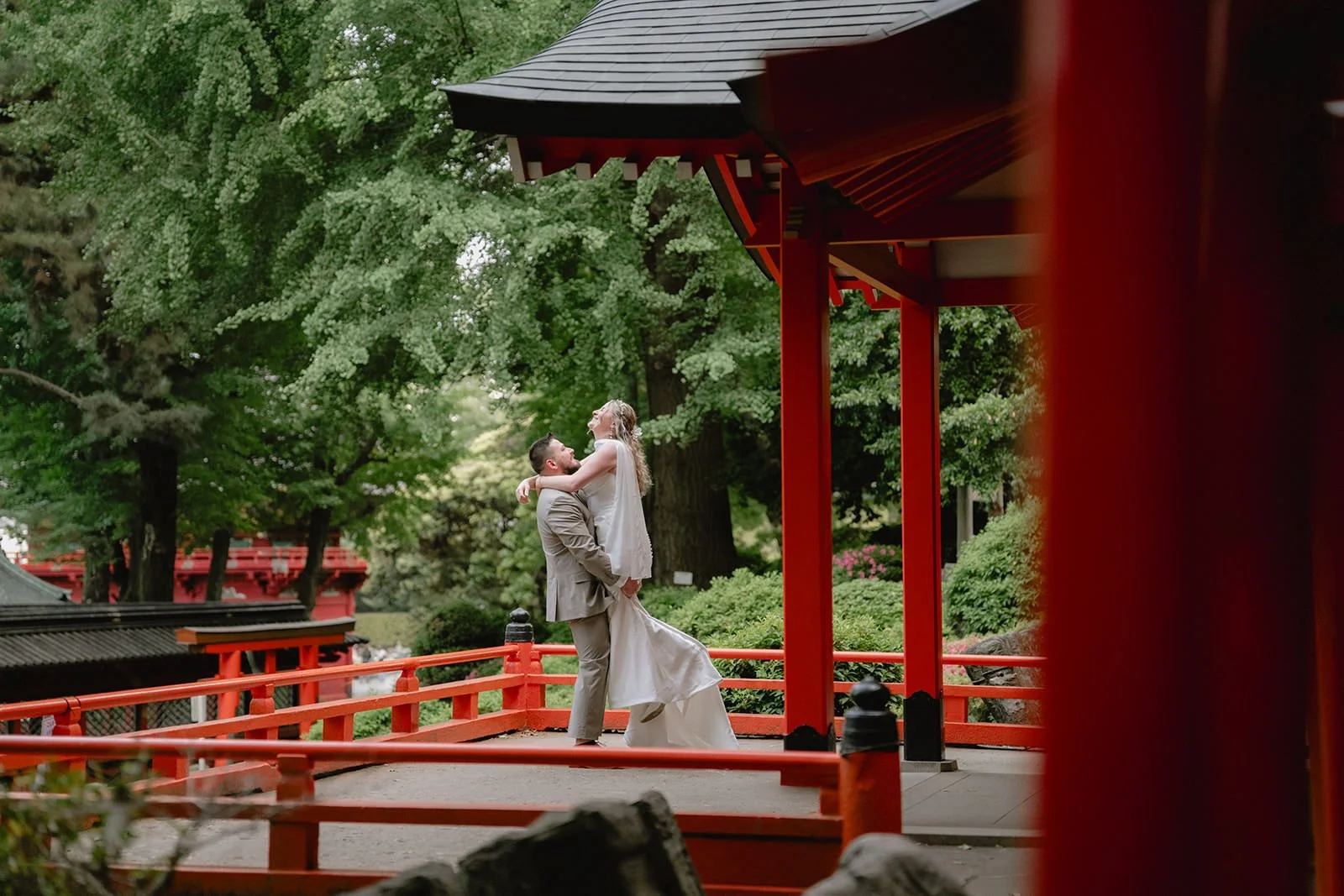 Pre-wedding photoshoot at Nezu Shrine, Tokyo