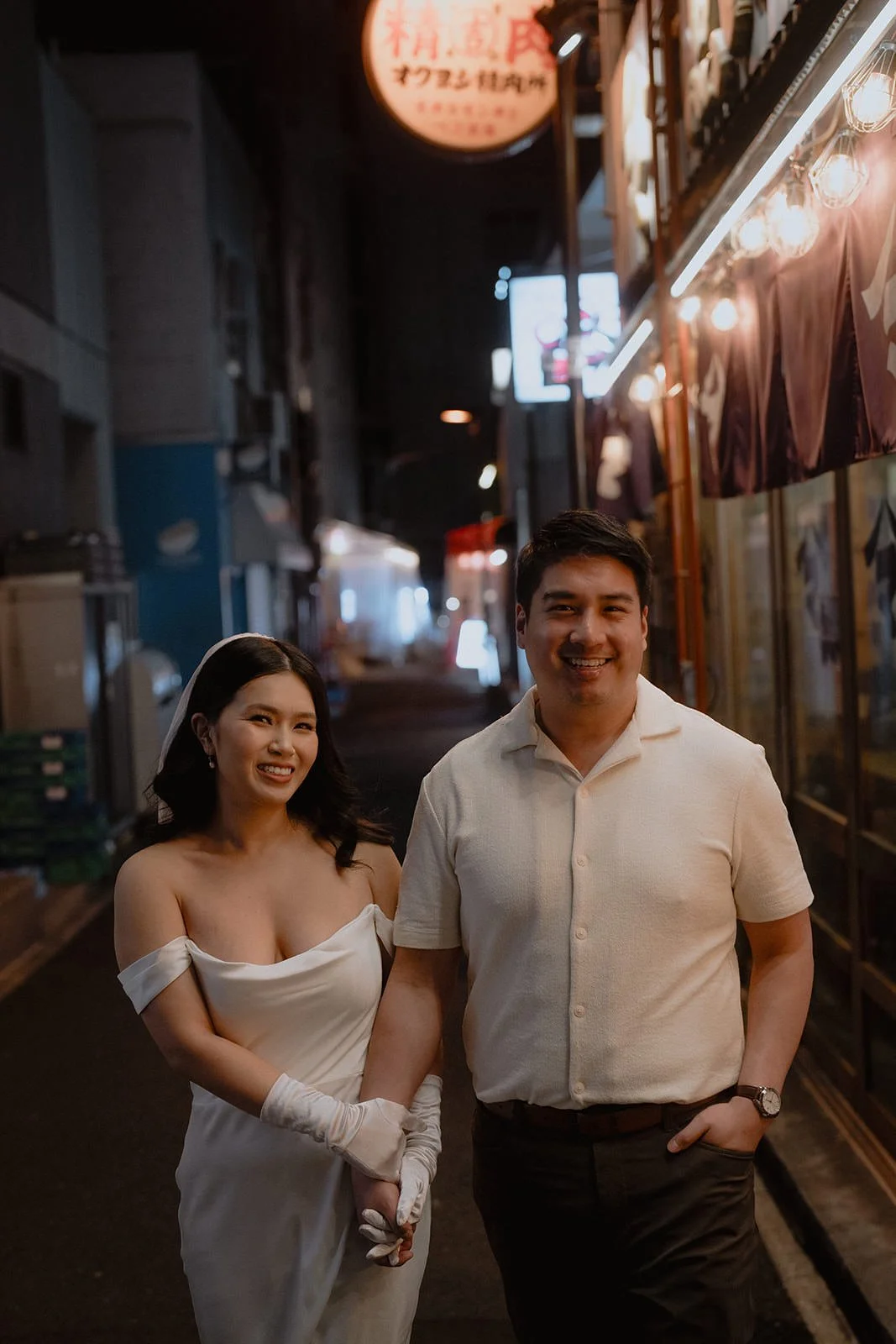 Pre-wedding photoshoot at Yurakucho, Tokyo, photo 5 of 30