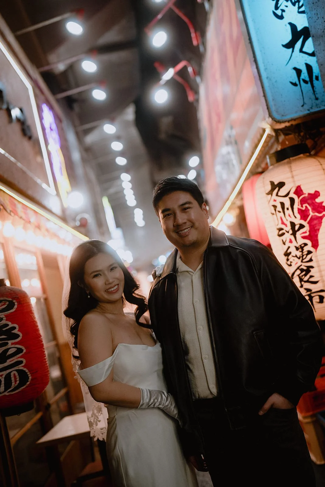 Pre-wedding photoshoot at Yurakucho, Tokyo, photo 19 of 30
