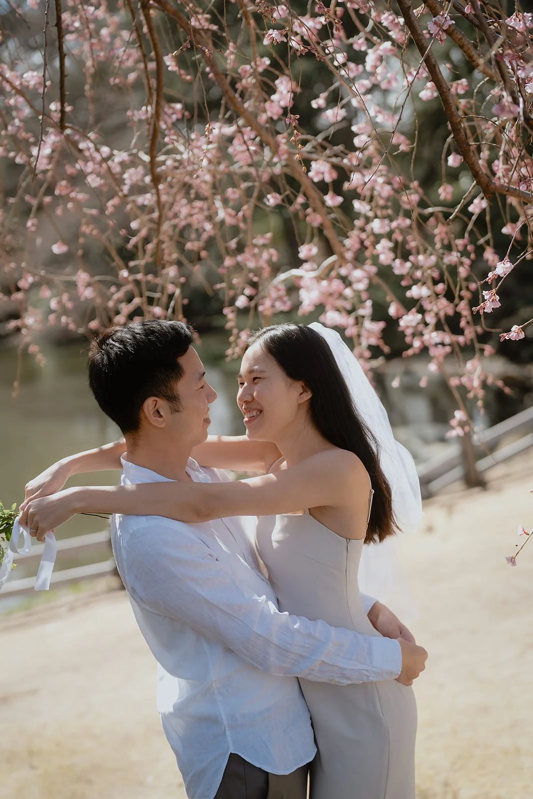 Pre-wedding photoshoot at Shinjuku Gyoen, Tokyo, photo 14 of 30