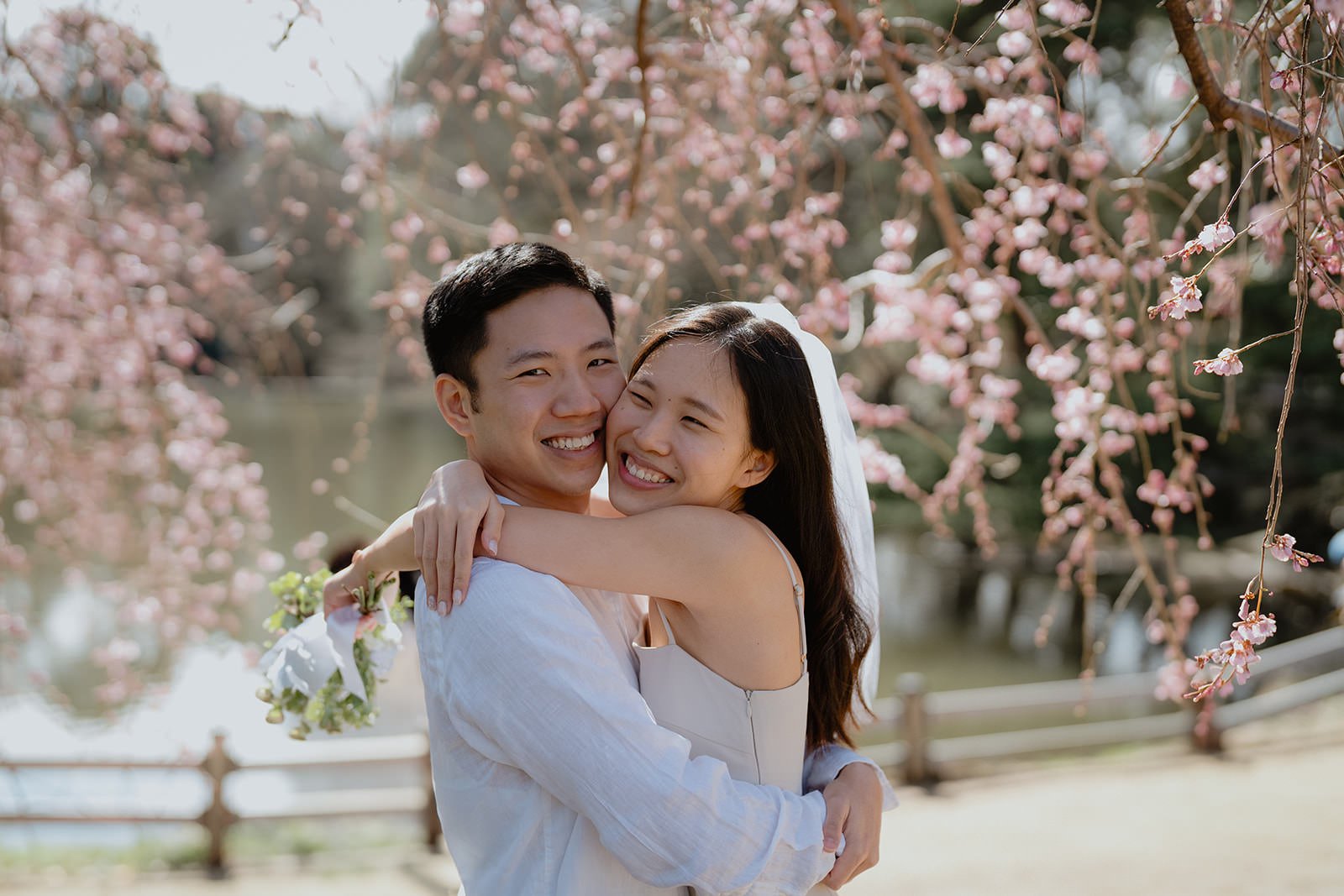 Pre-wedding photoshoot at Shinjuku Gyoen, Tokyo, photo 15 of 30