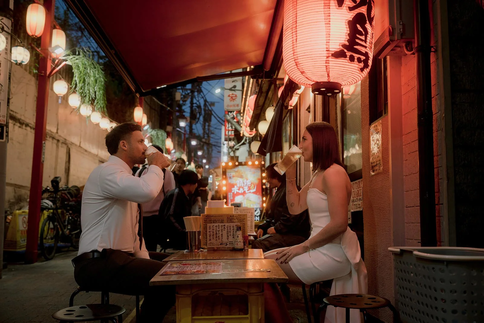 Pre-wedding photoshoot at Shinjuku, Tokyo, photo 3 of 30