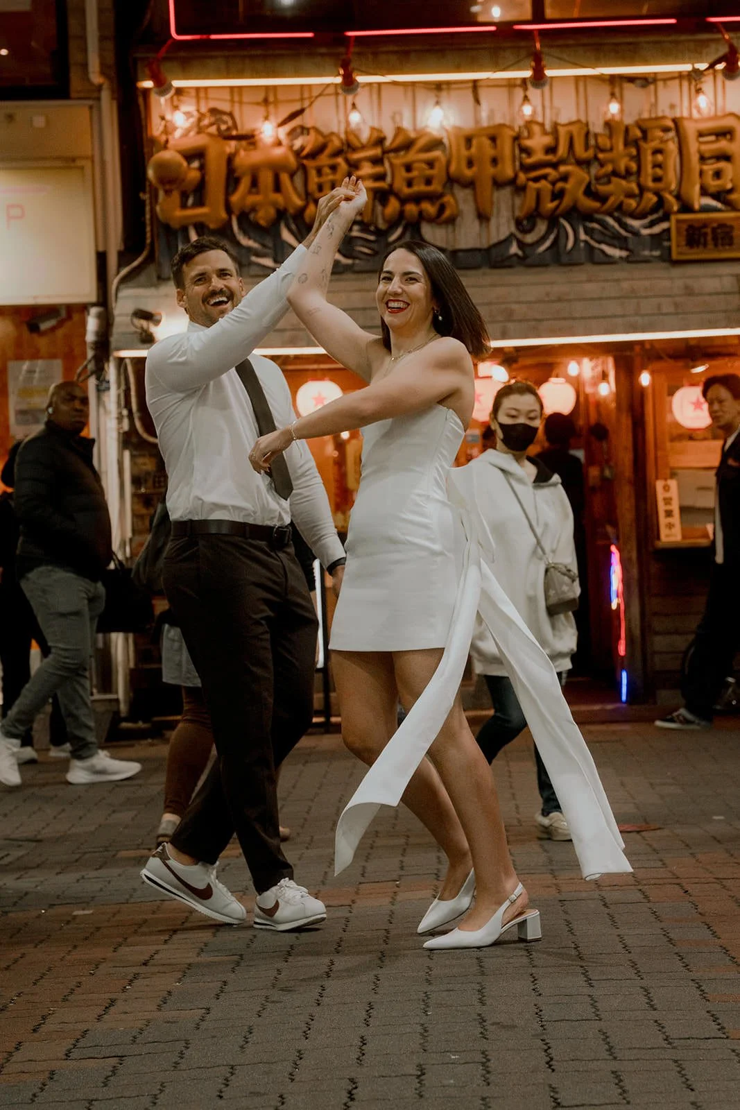 Pre-wedding photoshoot at Shinjuku, Tokyo, photo 12 of 30