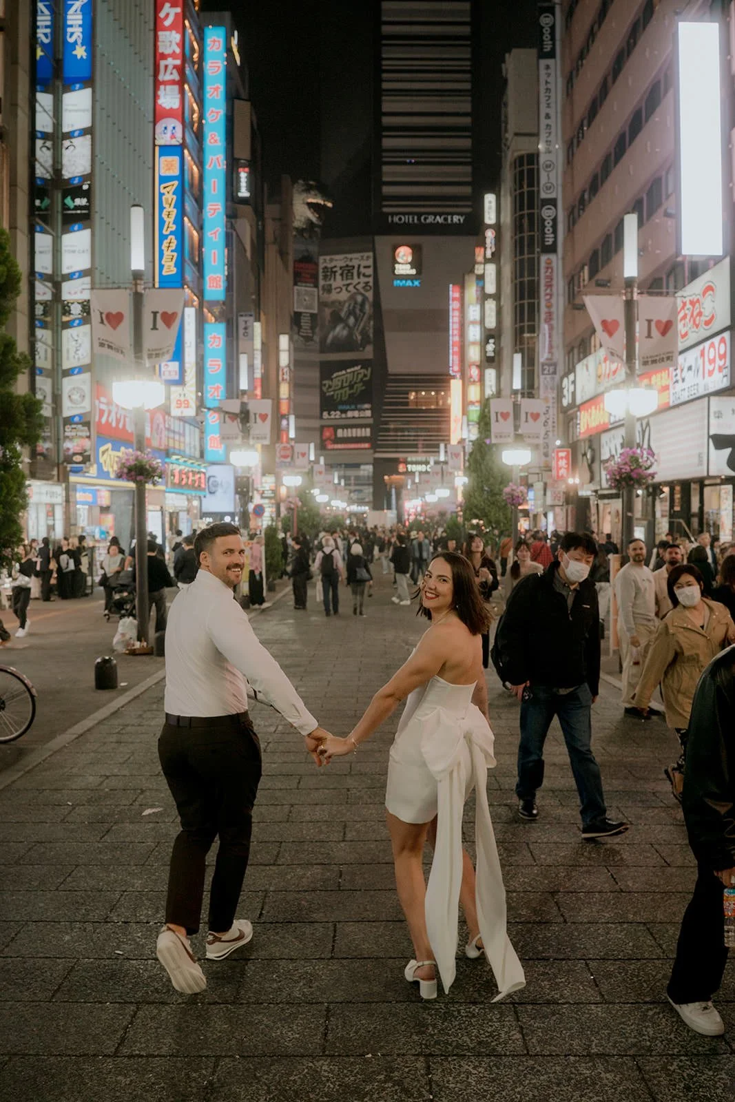 Pre-wedding photoshoot at Shinjuku, Tokyo, photo 17 of 30