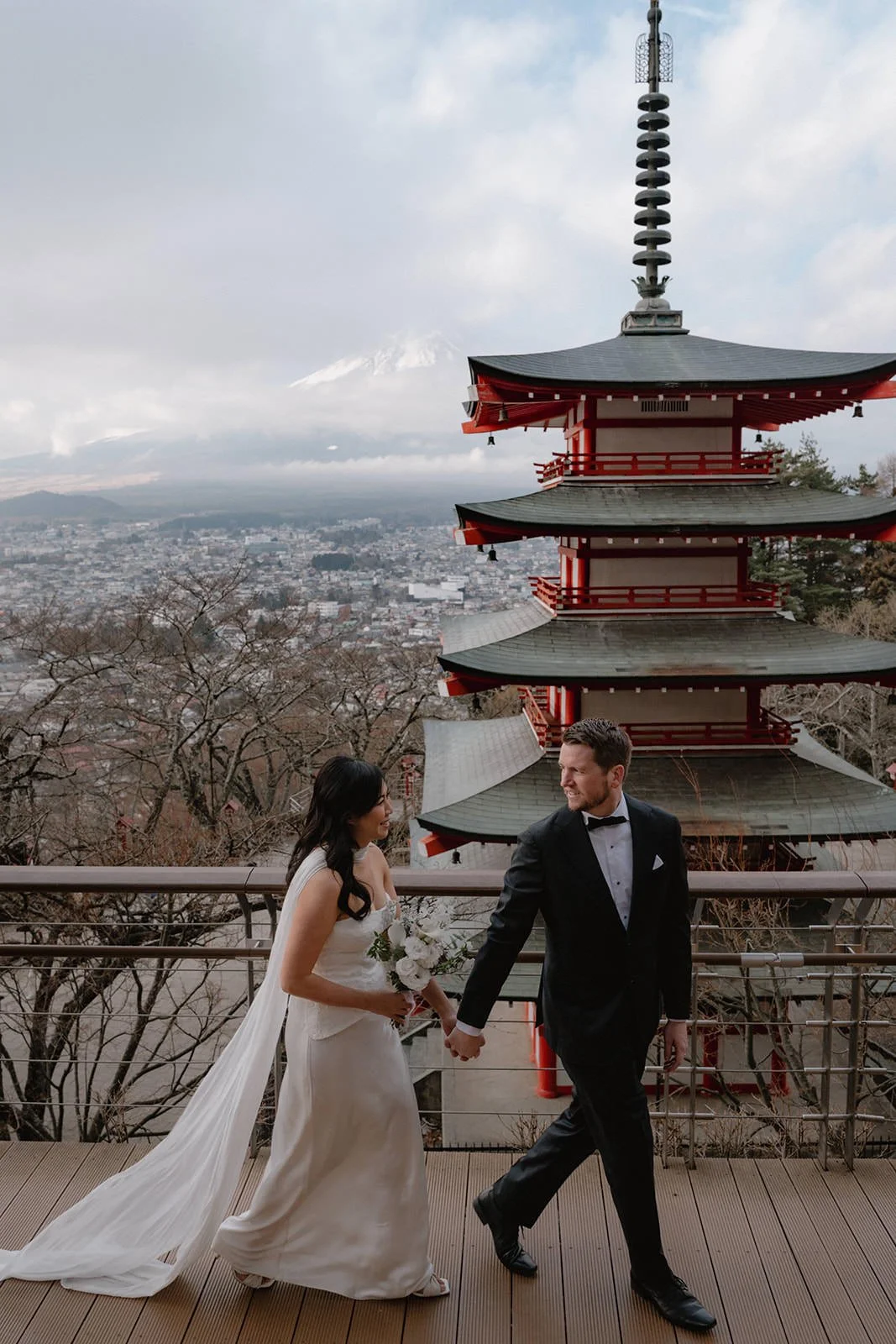 Pre-wedding photoshoot at Chureito Pagoda + Lake Kawaguchi, Kawaguchiko, photo 3 of 30