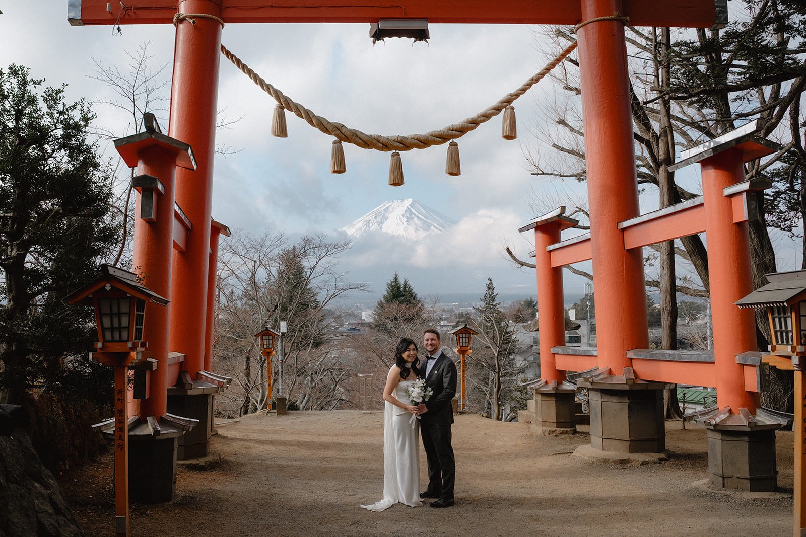 Pre-wedding photoshoot at Chureito Pagoda + Lake Kawaguchi, Kawaguchiko, photo 6 of 30
