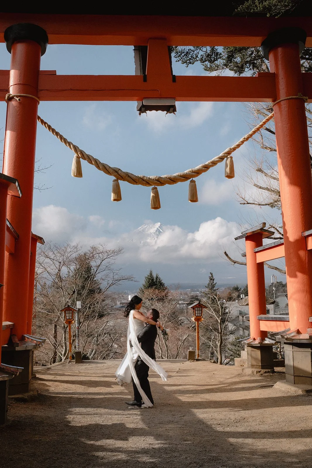 Pre-wedding photoshoot at Chureito Pagoda + Lake Kawaguchi, Kawaguchiko, photo 7 of 30