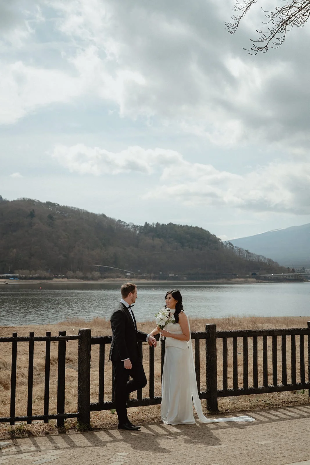Pre-wedding photoshoot at Chureito Pagoda + Lake Kawaguchi, Kawaguchiko, photo 15 of 30