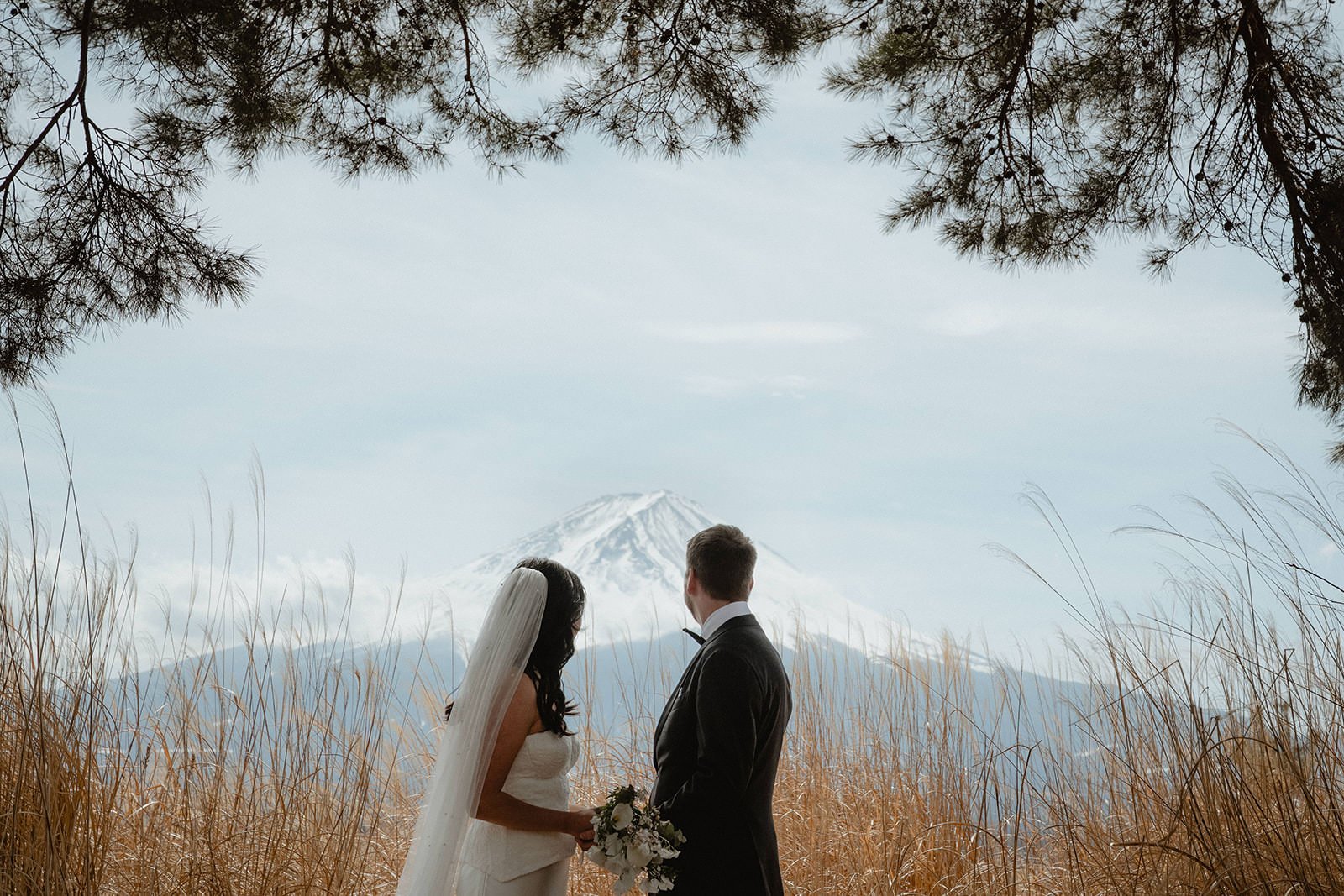 Pre-wedding photoshoot at Chureito Pagoda + Lake Kawaguchi, Kawaguchiko, photo 22 of 30