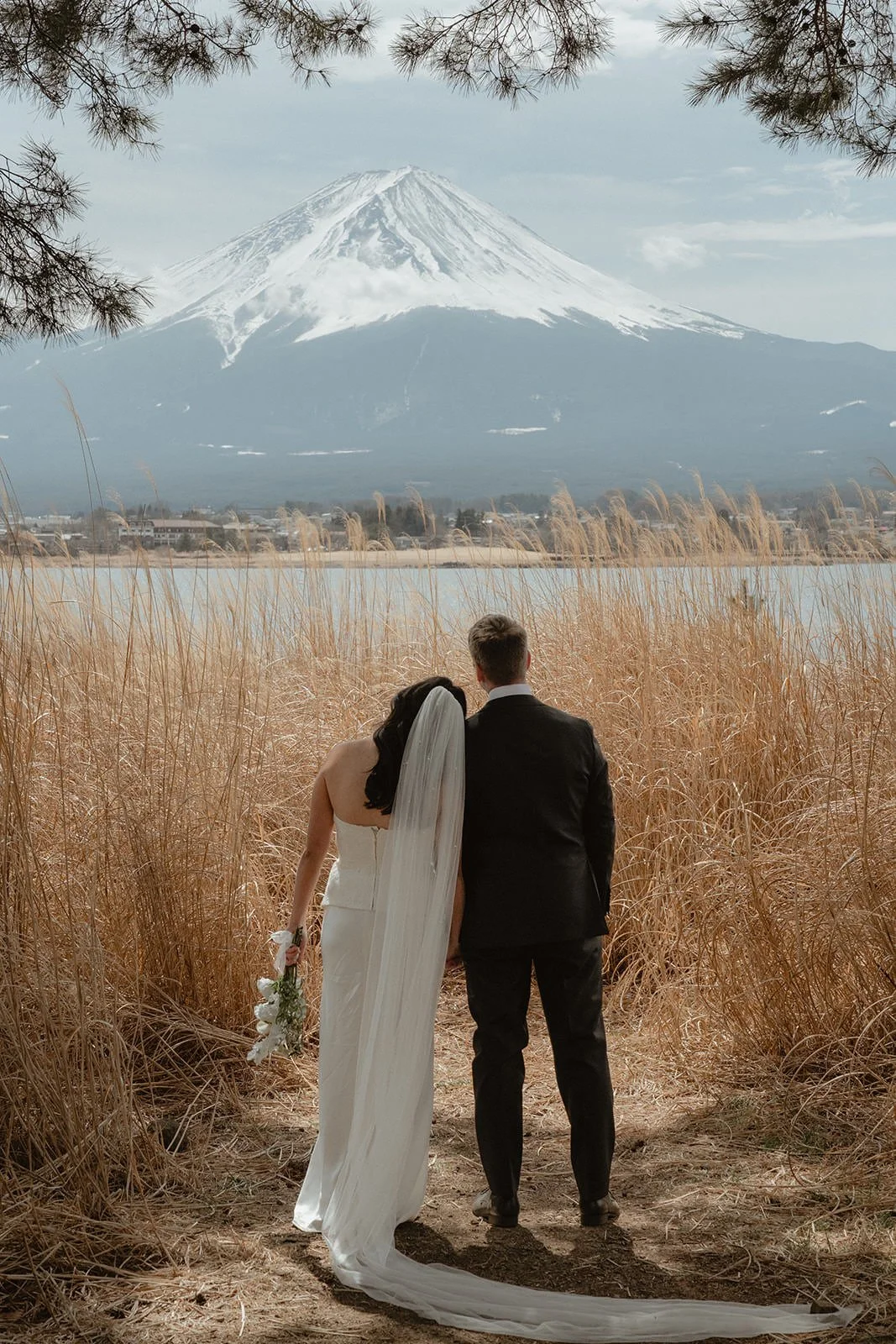 Pre-wedding photoshoot at Chureito Pagoda + Lake Kawaguchi, Kawaguchiko, photo 26 of 30