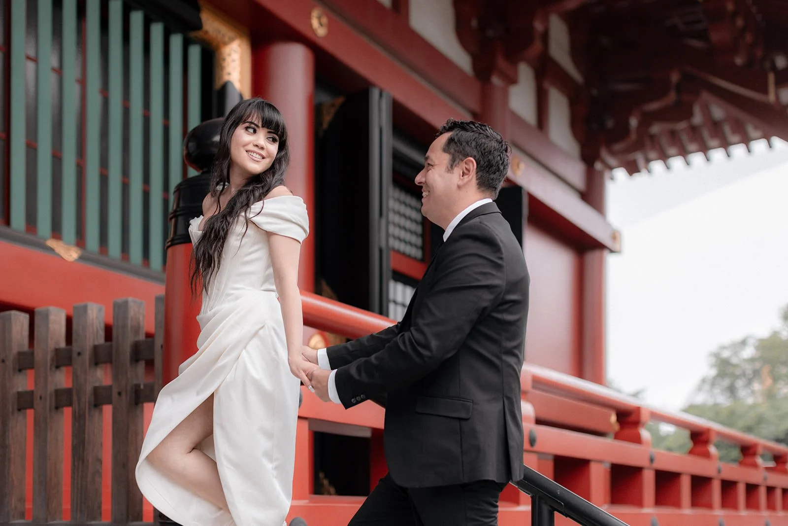 Pre-wedding photoshoot at Asakusa + Zojoji, Tokyo, photo 7 of 15