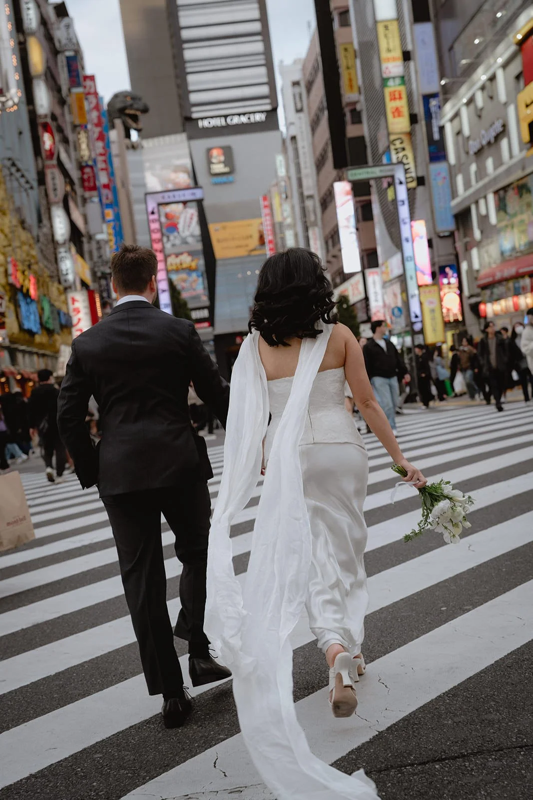 Pre-wedding photoshoot in Shinjuku, Tokyo