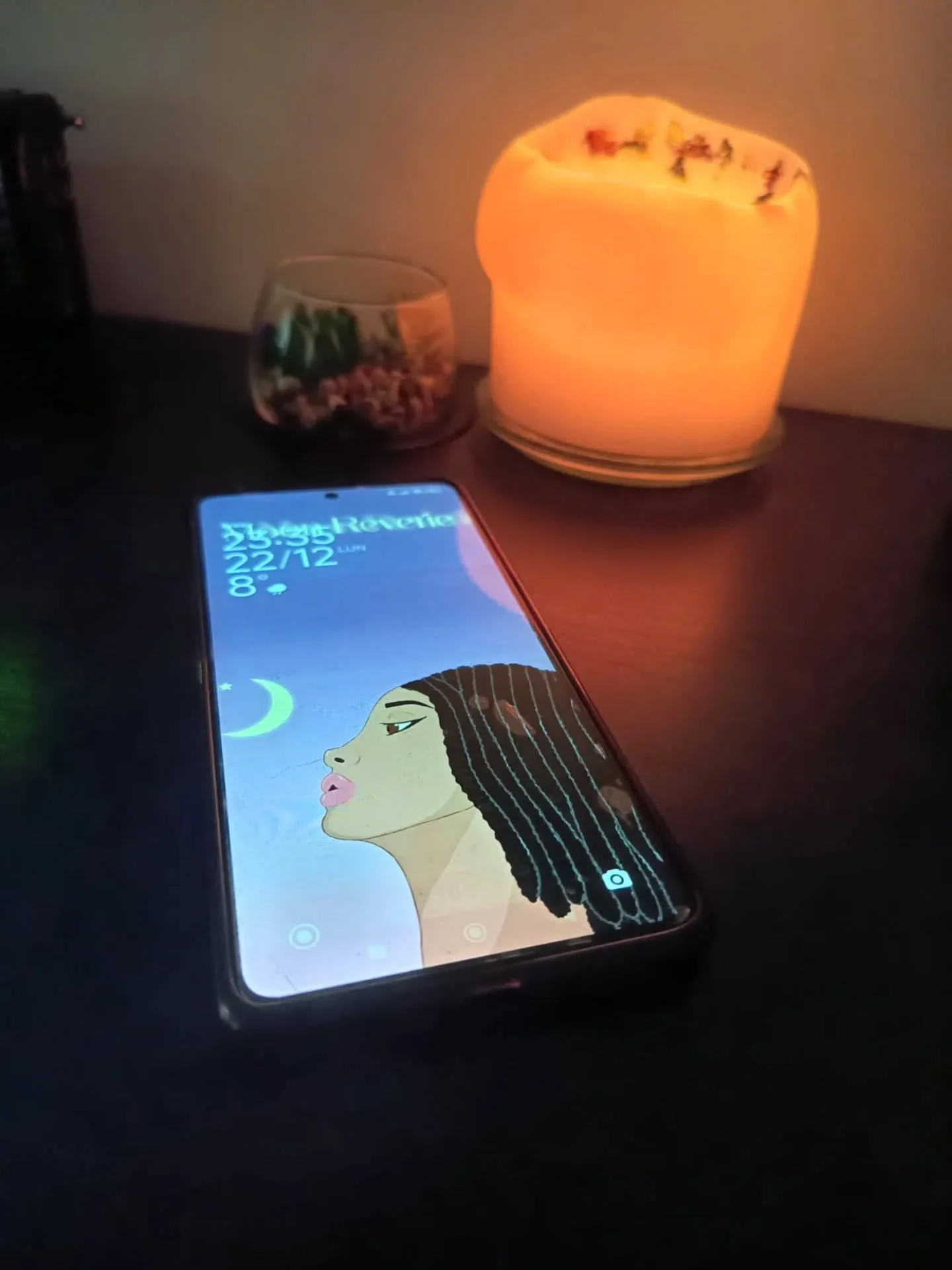 Un petit rappel tout doux 🌙

Le fond d&rsquo;&eacute;cran Moon R&ecirc;verie est toujours disponible en t&eacute;l&eacute;chargement gratuit.
Pour celles et ceux qui aiment finir la journ&eacute;e dans une lumi&egrave;re calme ✨

Lien en bio.

#Moon