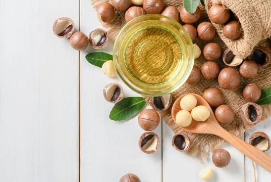 VIRGIN MACADAMIA OIL — The Luxurious Australian Oil for Nourished, Silky Skin