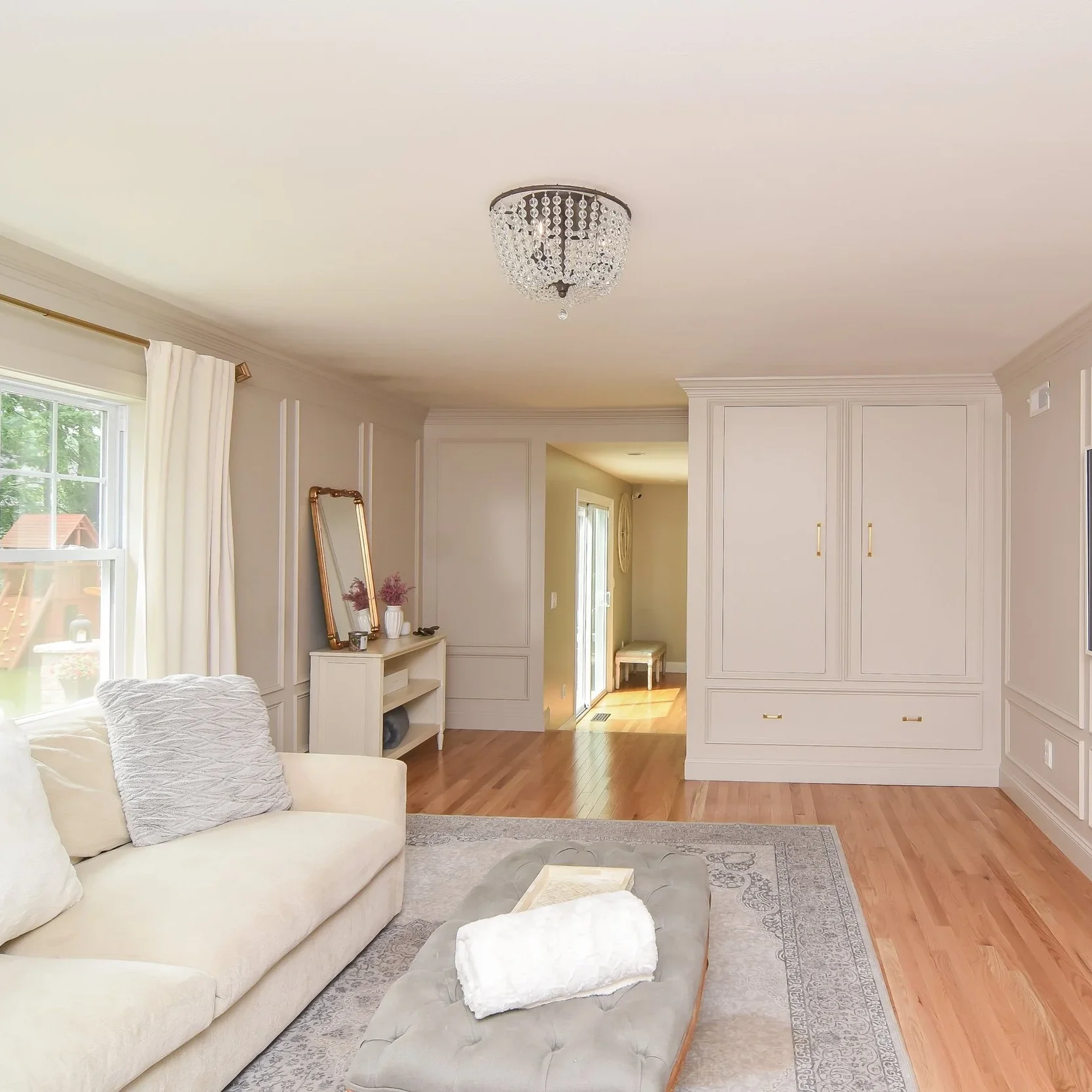 MacLeod+Construction+Living+Room+Wall+Moulding+Shadow+Boxing+Millwork+(11).JPG.webp