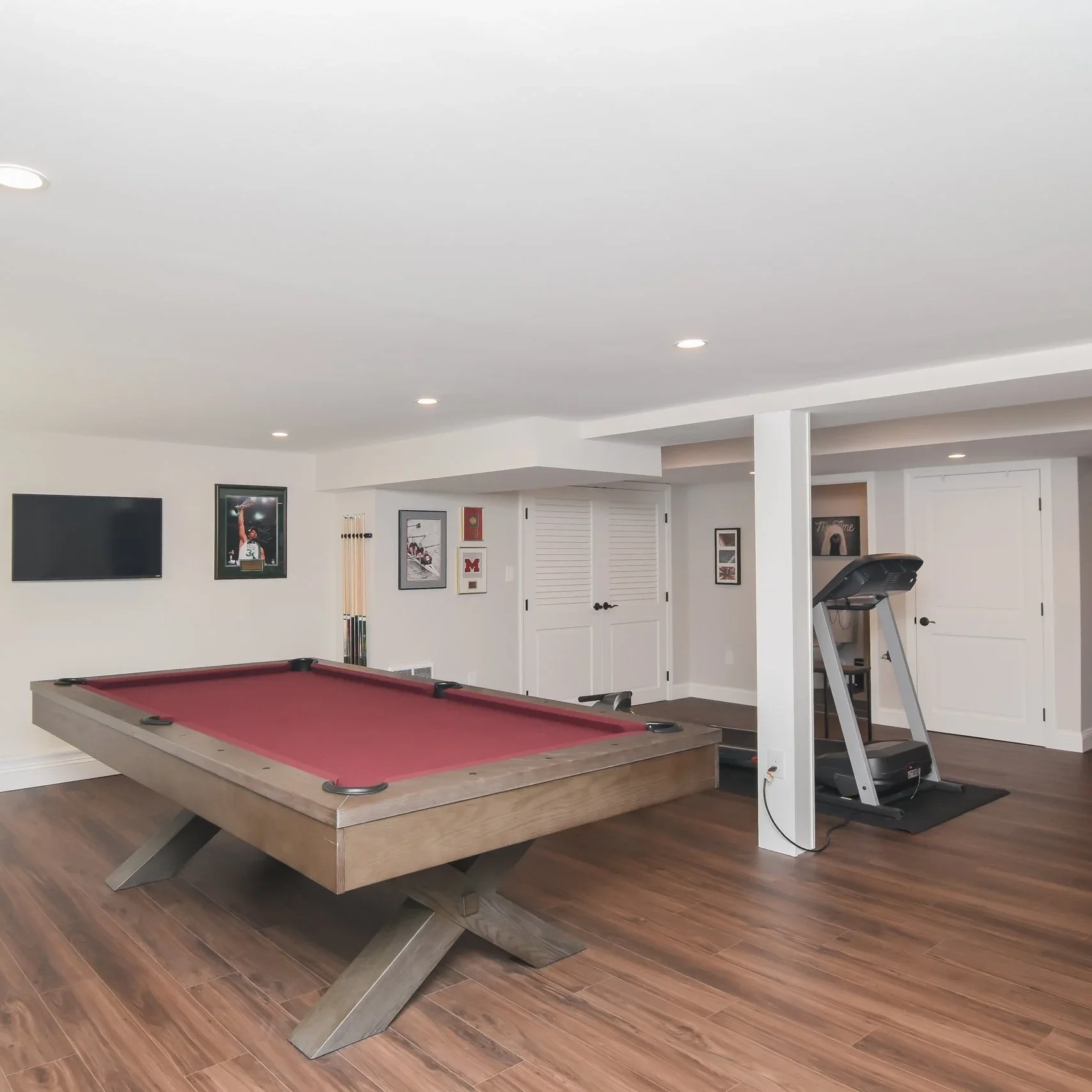 MacLeod+Construction+Merrimack+NH+basement+remodel+and+finishing+(3).JPG.webp