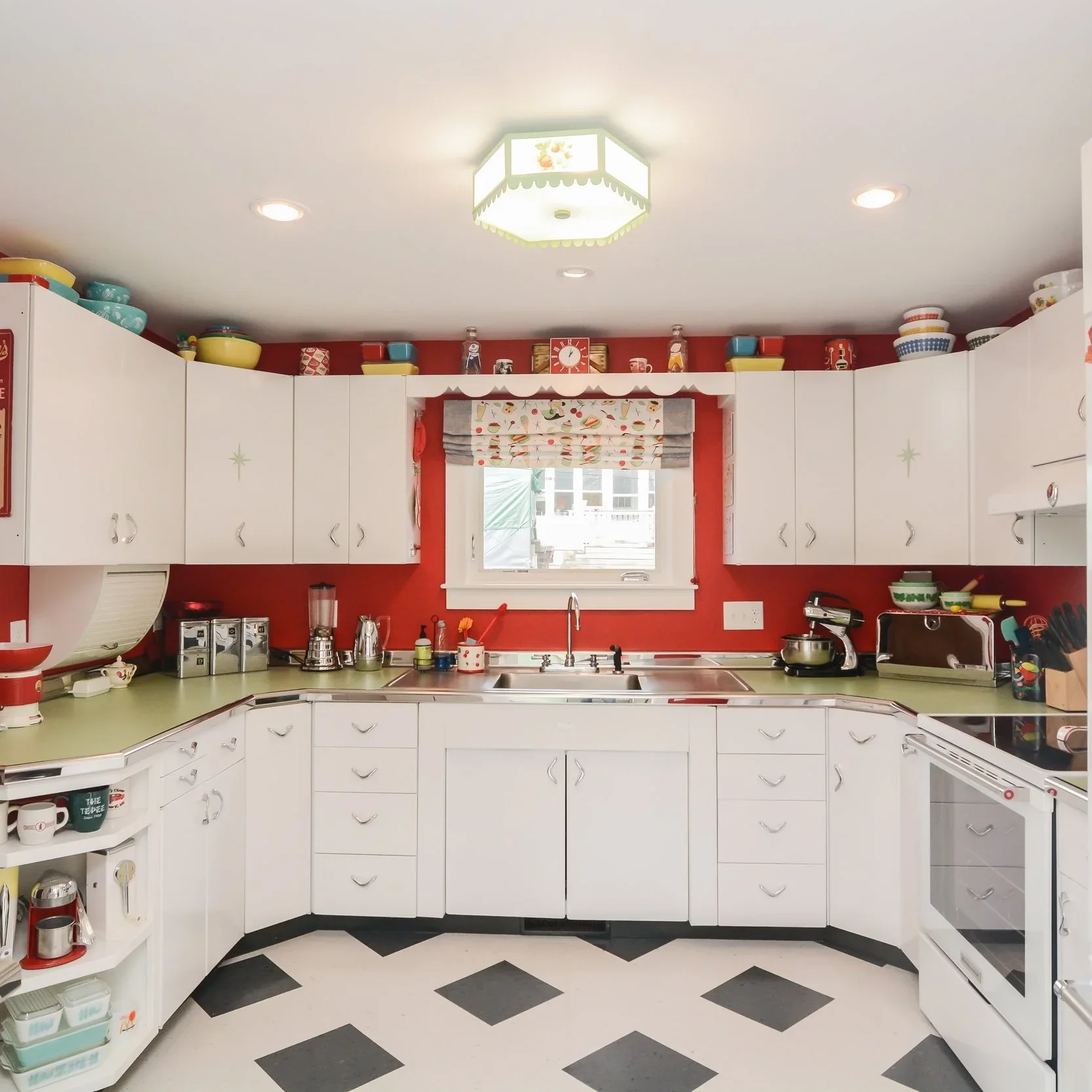 MacLeod+Construction+Retro+Kitchen+Remodel+New+Hampshire+(12).JPG.webp