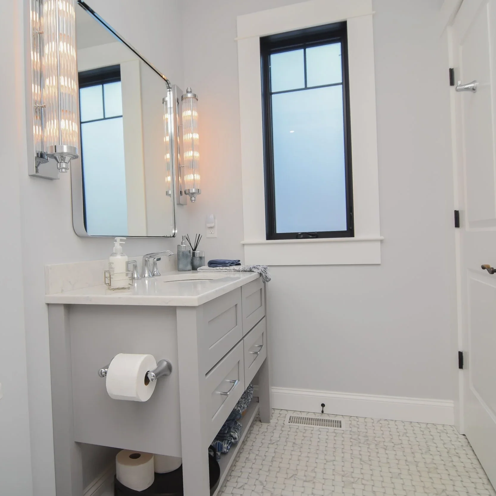 MacLeod+Construction+Custom+Home+Building+and+Renovations+New+Hampshire+(94).JPG.webp