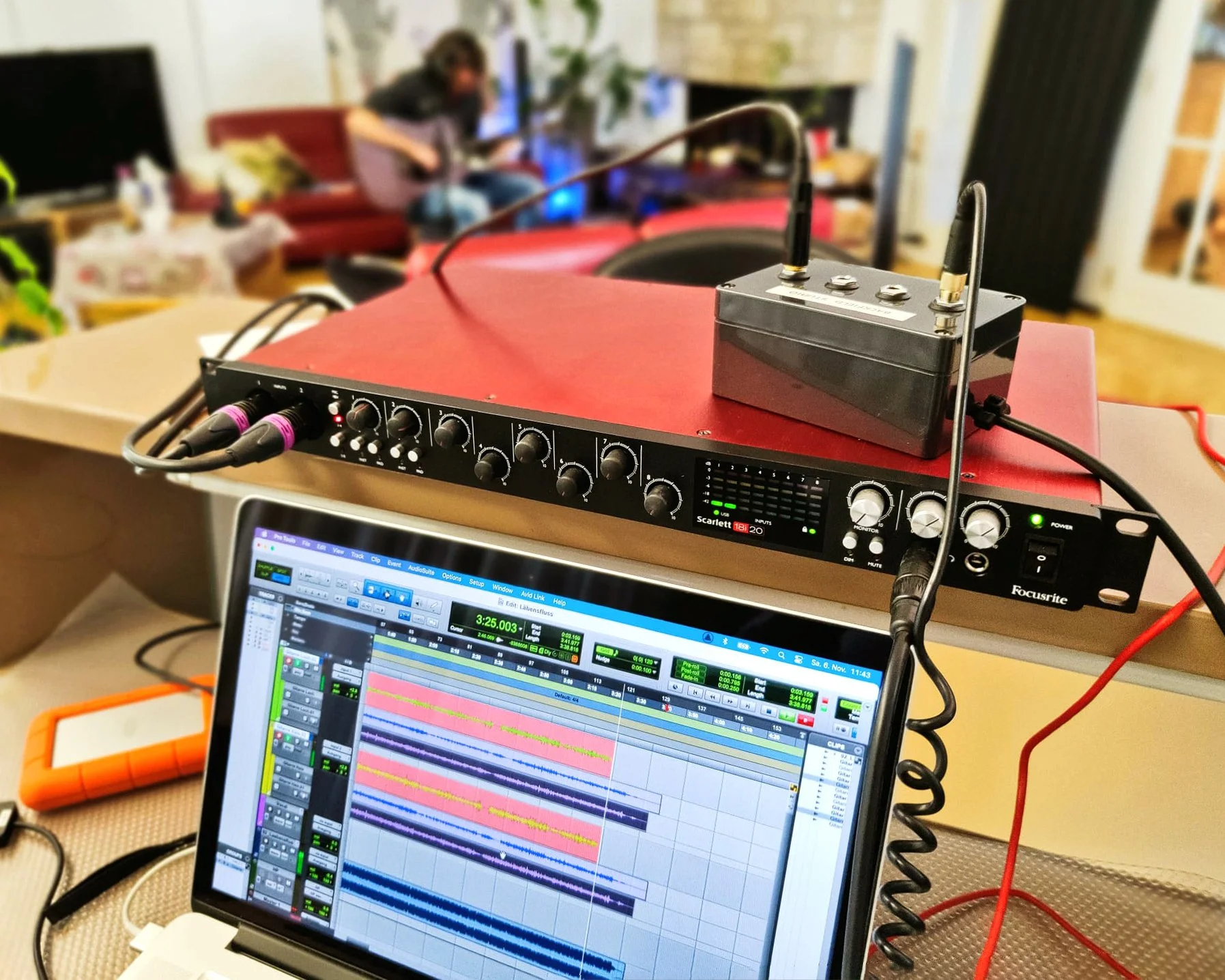 Im Backfield Studio Rolland