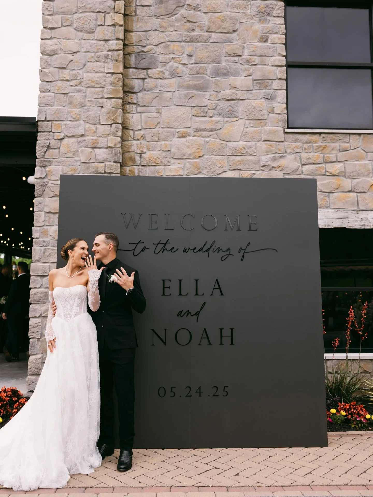 Reception details worth a second look 🕯️🥂

Photo: @thehardcastles_
Florals: @florenceflorals.co 
Venue: @diamondcreekfarm 
Dress: @_houseofflora_
Rentals: @pleasebeseatedrentals
Candles: @nashvillecandlerentals 
Calligraphy: @whiteinkcalligraphy 
H