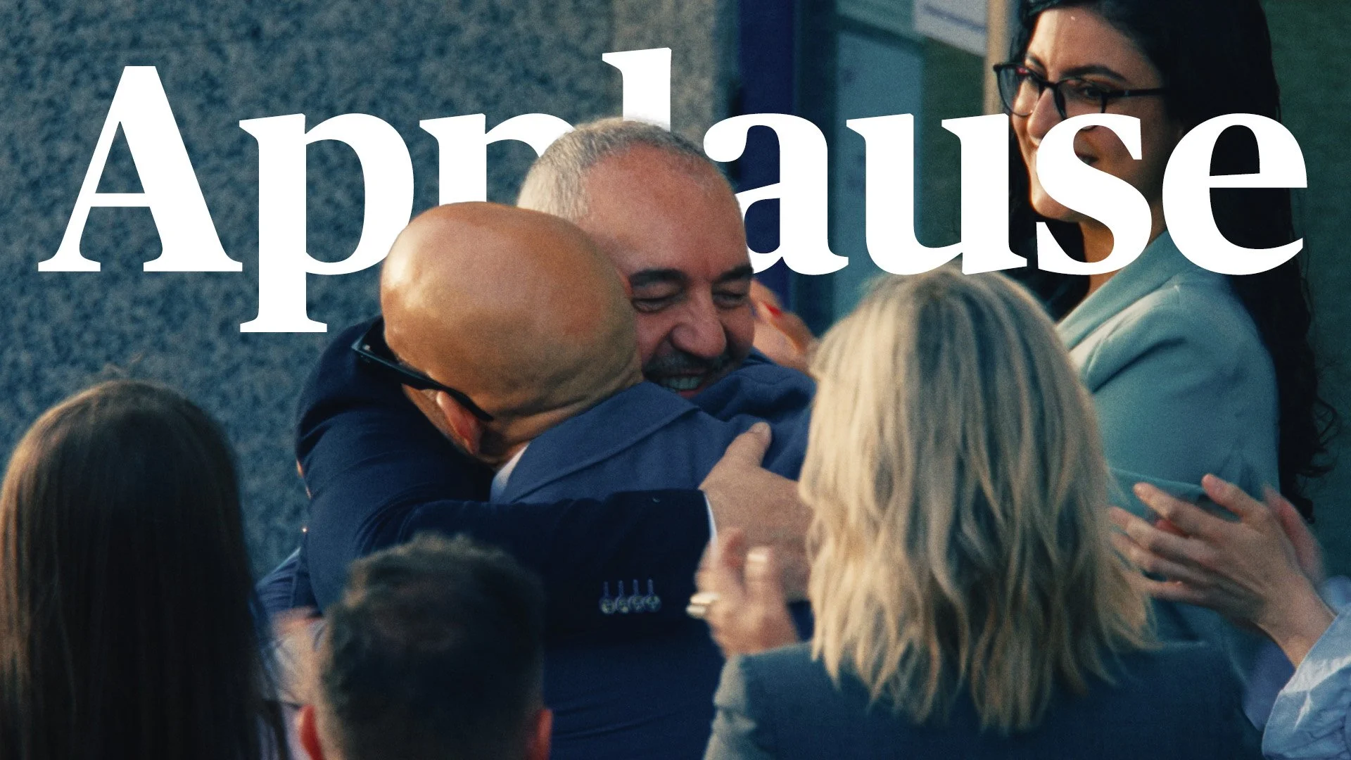Applause - AXA