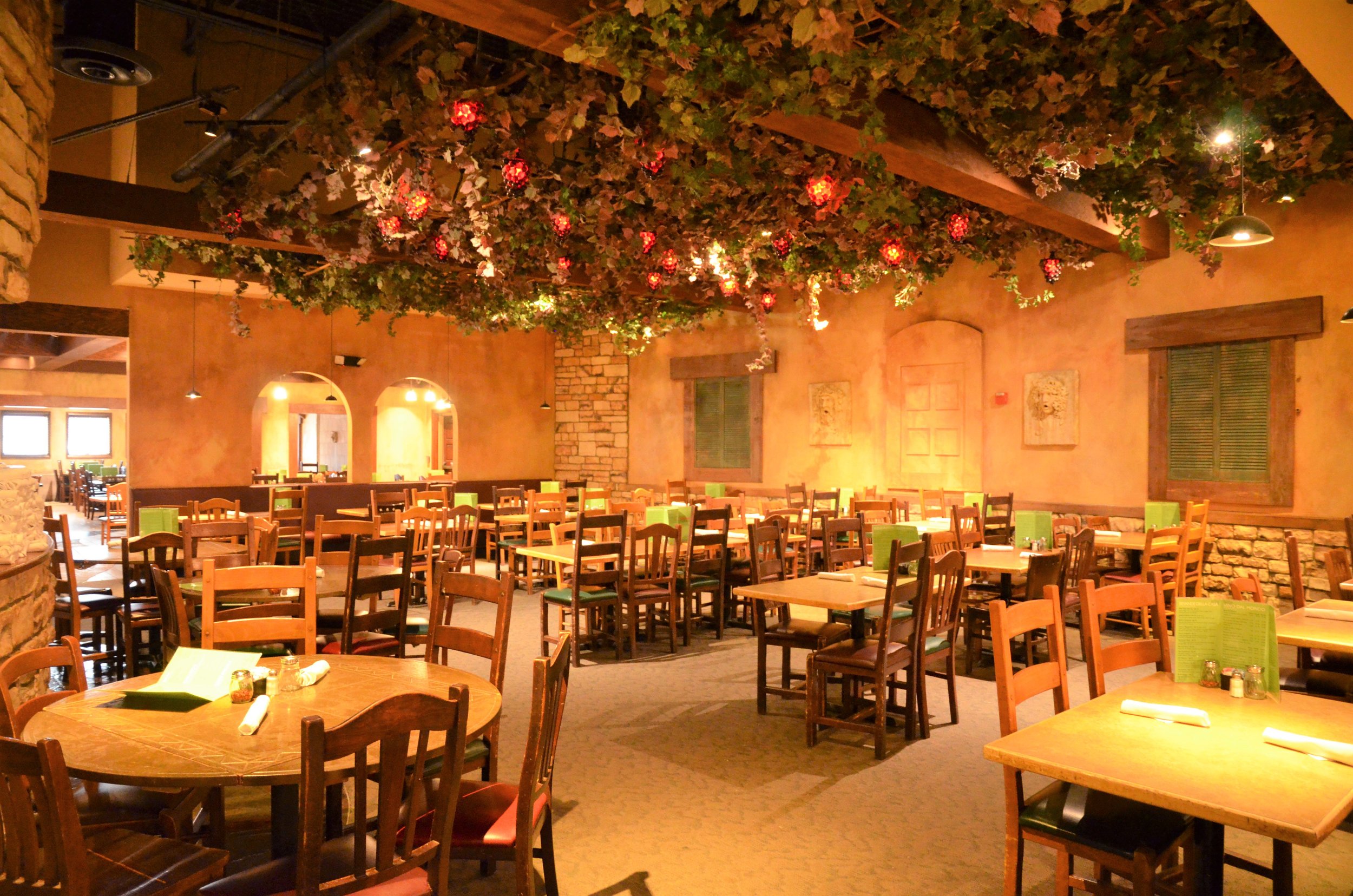 Reservations — Cinzzetti's