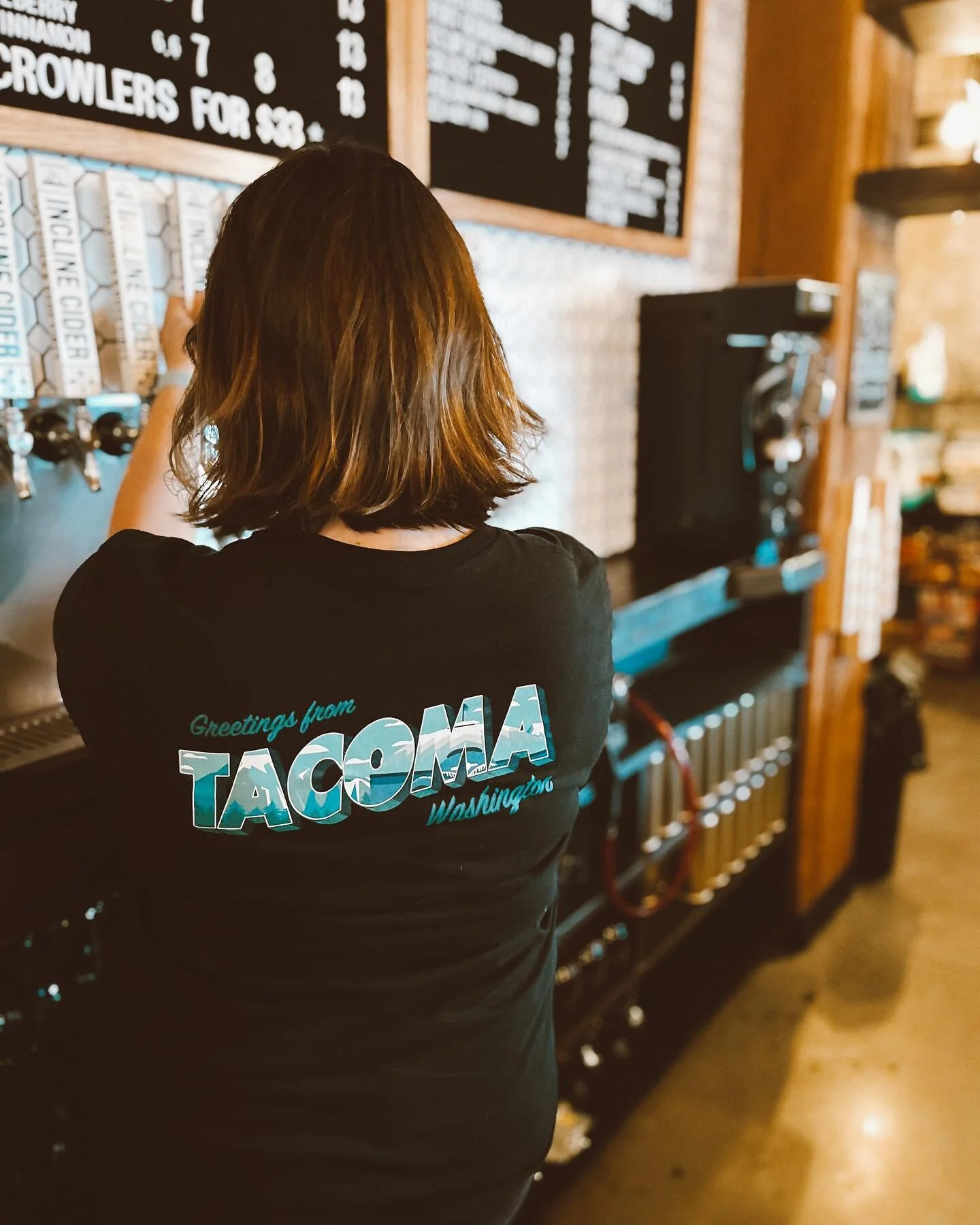 What are we pouring this weekend? It&rsquo;s all tropical combos + quintessential PNW Summer flavors for us ☀️

🍍Strawberry Pineapple 
🥧Blueberry Pie
🍓Loganberry 
🍋Guava Lemonade
🌴POG

Fill up on the good stuff!! #cider #hardcider #ciderbar #fam