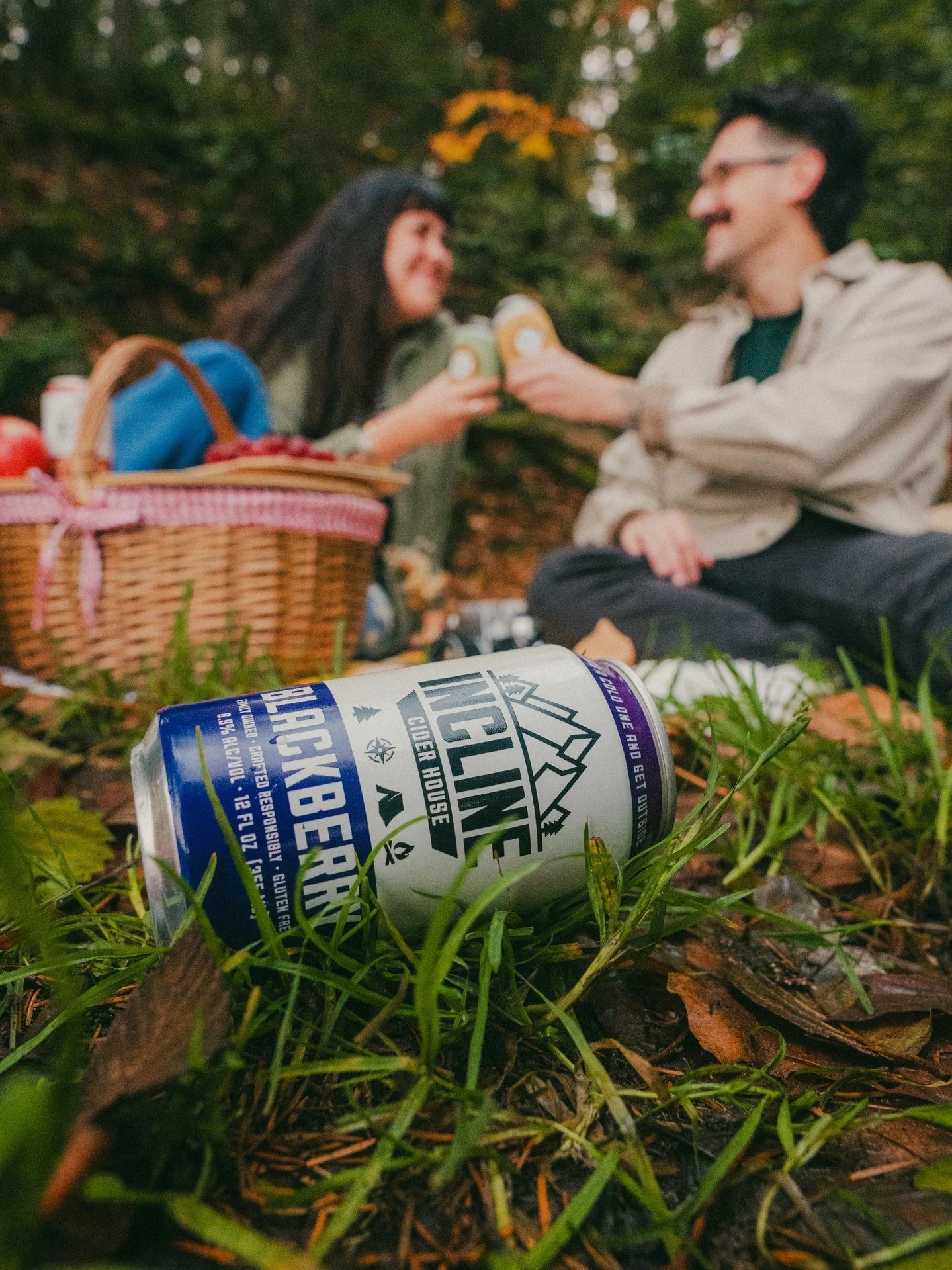 Earth Day is quickly approaching, &amp; our taproom celebrations start this week! 🌲💚

Pitch in as we fill out thank you cards &amp; put together care packages for North Cascades National Park rangers.  Write a note to brighten their day, share your