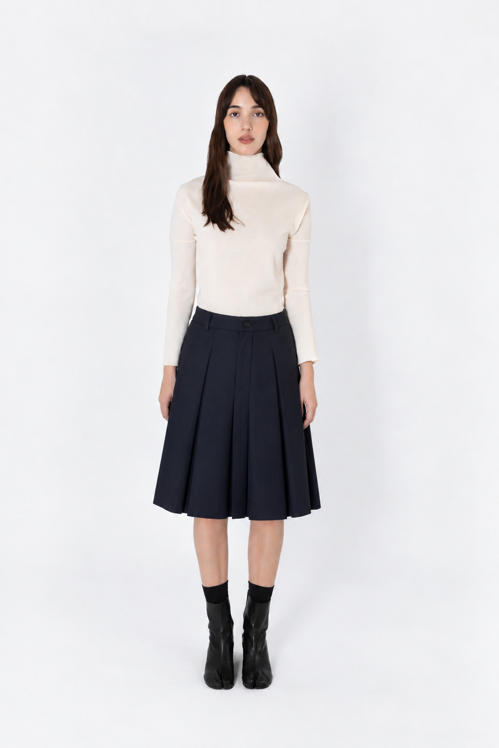 Hunter-PleatedSkirt-Navy.png