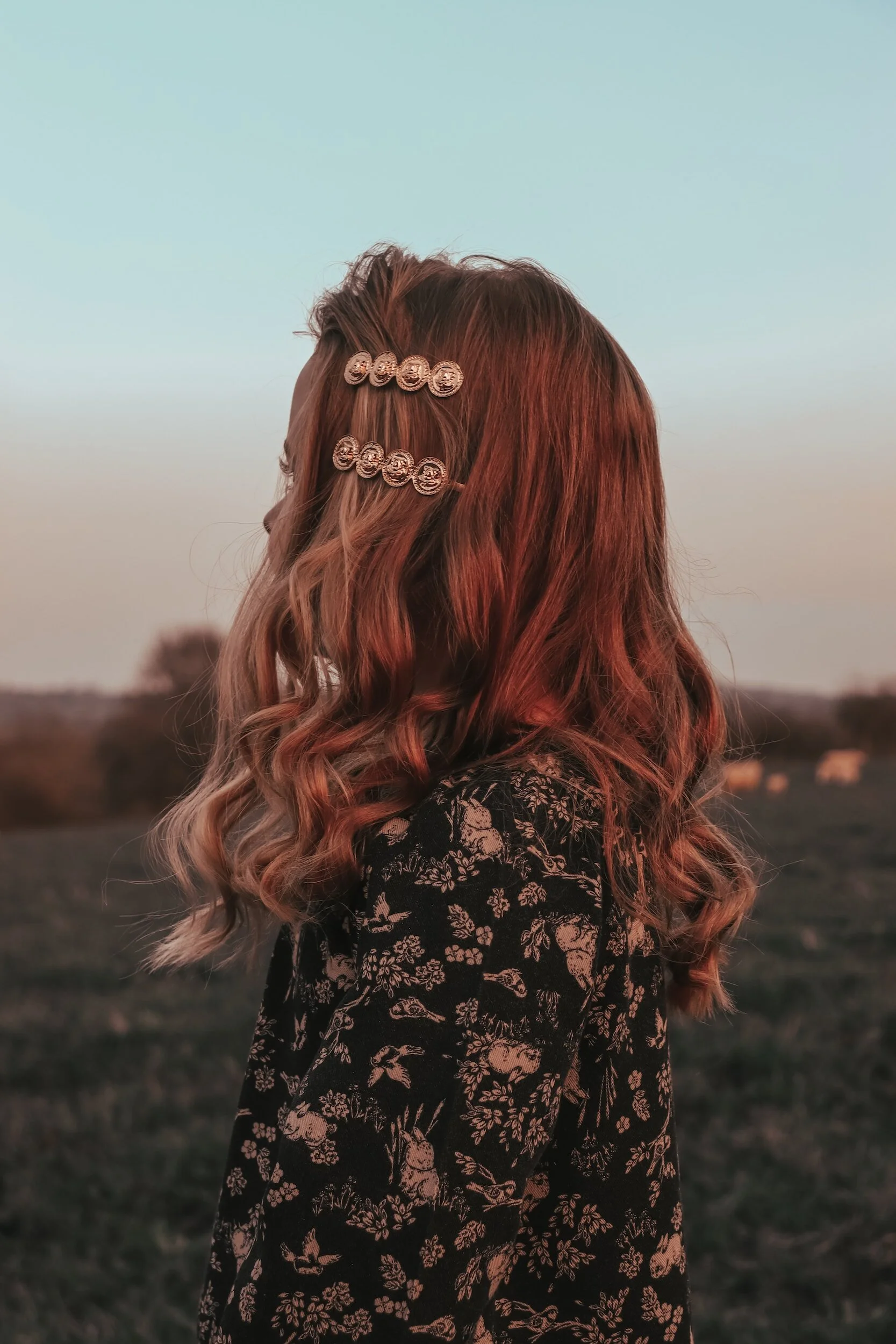 miten tehdä kiharat ilman rullia