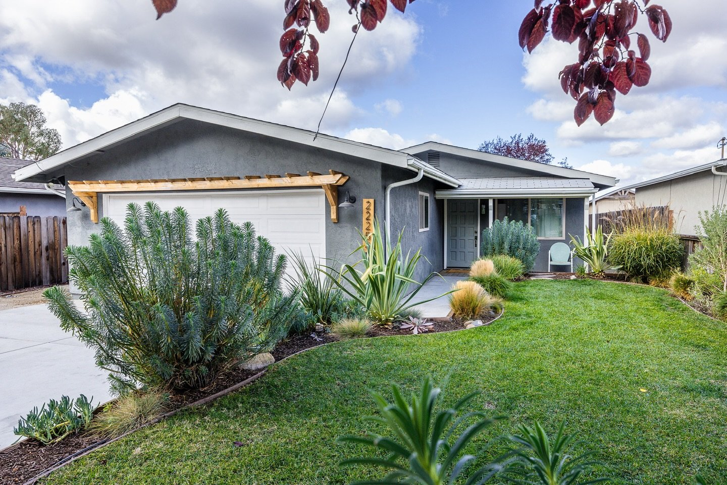 ✨ Just Listed in Santa Margarita! ✨

This Santa Margarita beauty is officially on the market &amp; ready to show!!! 

Welcome to 22254 F St, where modern updates meet timeless charm. This 3-bedroom, 1.5-bath home offers stunning ranch views, a beauti