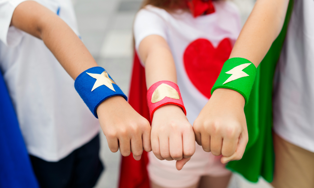 superheroes-kids-brother-friends-powerful-concept