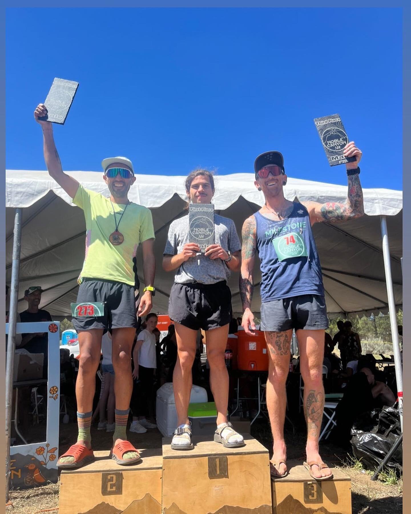 Reliving more spectacular finishes from the Men&rsquo;s 50k race. Top 3 at Noble Canyon this year.
1 - Gaberiel Kline - 4:00:40
2 - Chuy Jesus Topete Jr - 4:20:31
3 - Orion Feist - 4:43:39
@muirenergy @skratchlabs @pinevalleycoffeeco