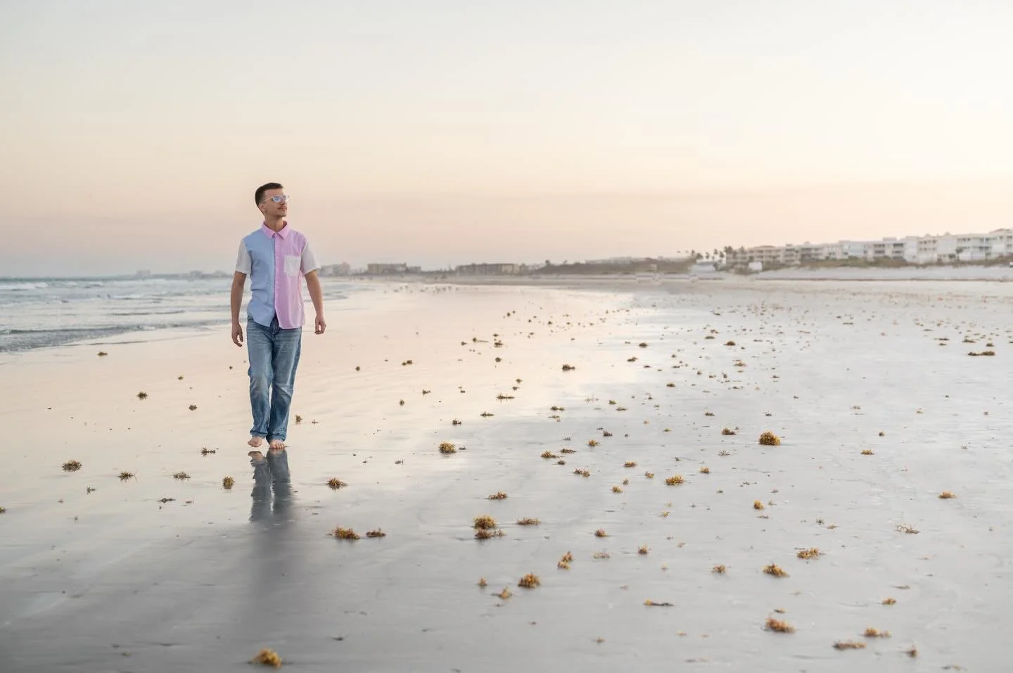 Last night&rsquo;s senior session with Gavin was one for the books. 🎶

We met at the beach just before sunset, and the light was absolutely perfect. Gavin is incredibly talented and plays several instruments, so he brought two of them along for phot