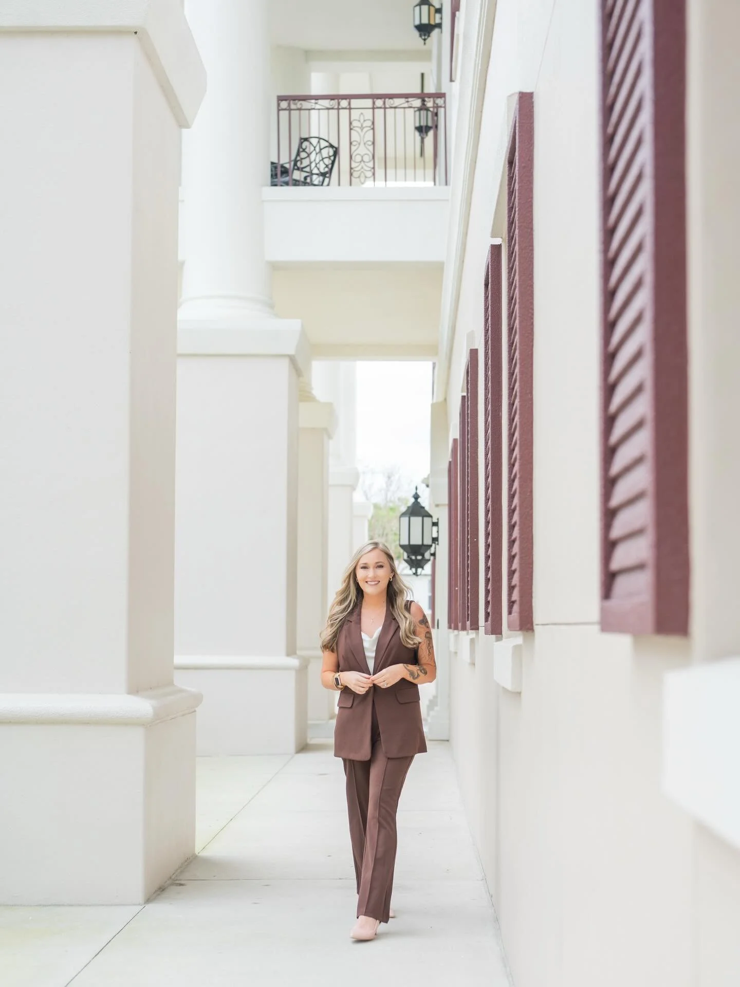 Karissa is such a baddie 🔥 not only is she stunning she makes balancing mom life and being a boss babe look effortless! 

There is still time to get on my schedule for a branding session while they are half off! Message me for more info 💁🏻&zwj;♀️