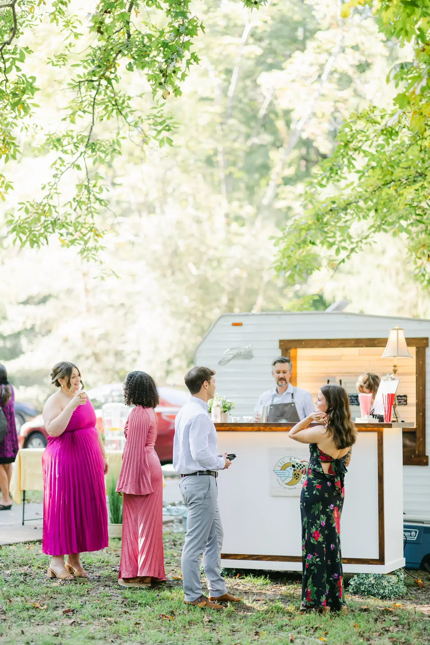 How to Choose a Mobile Bar for Your Triangle Wedding