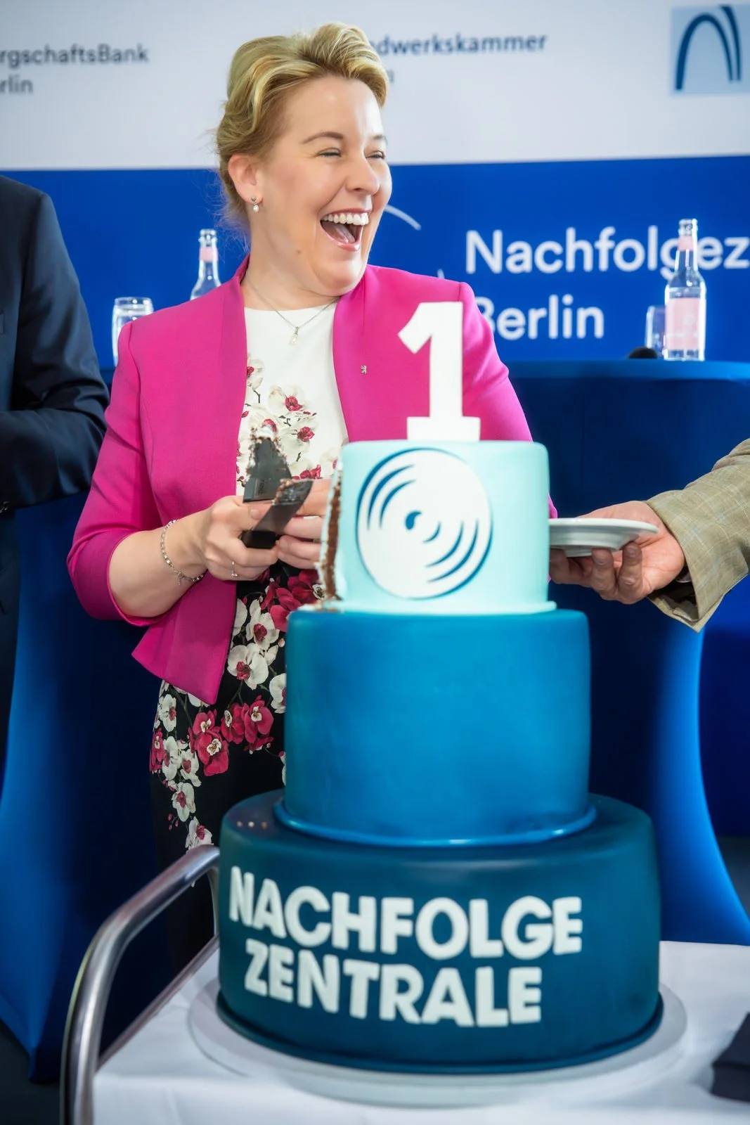 17 - 25-06-26 ein Jahr Nachfolgezentrale-DSC01014.jpg