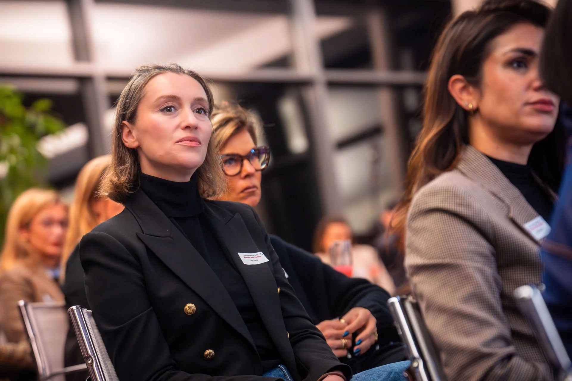 44 - 37 - 25-11-25 Nachfolgezentrale women take future-09870.jpg