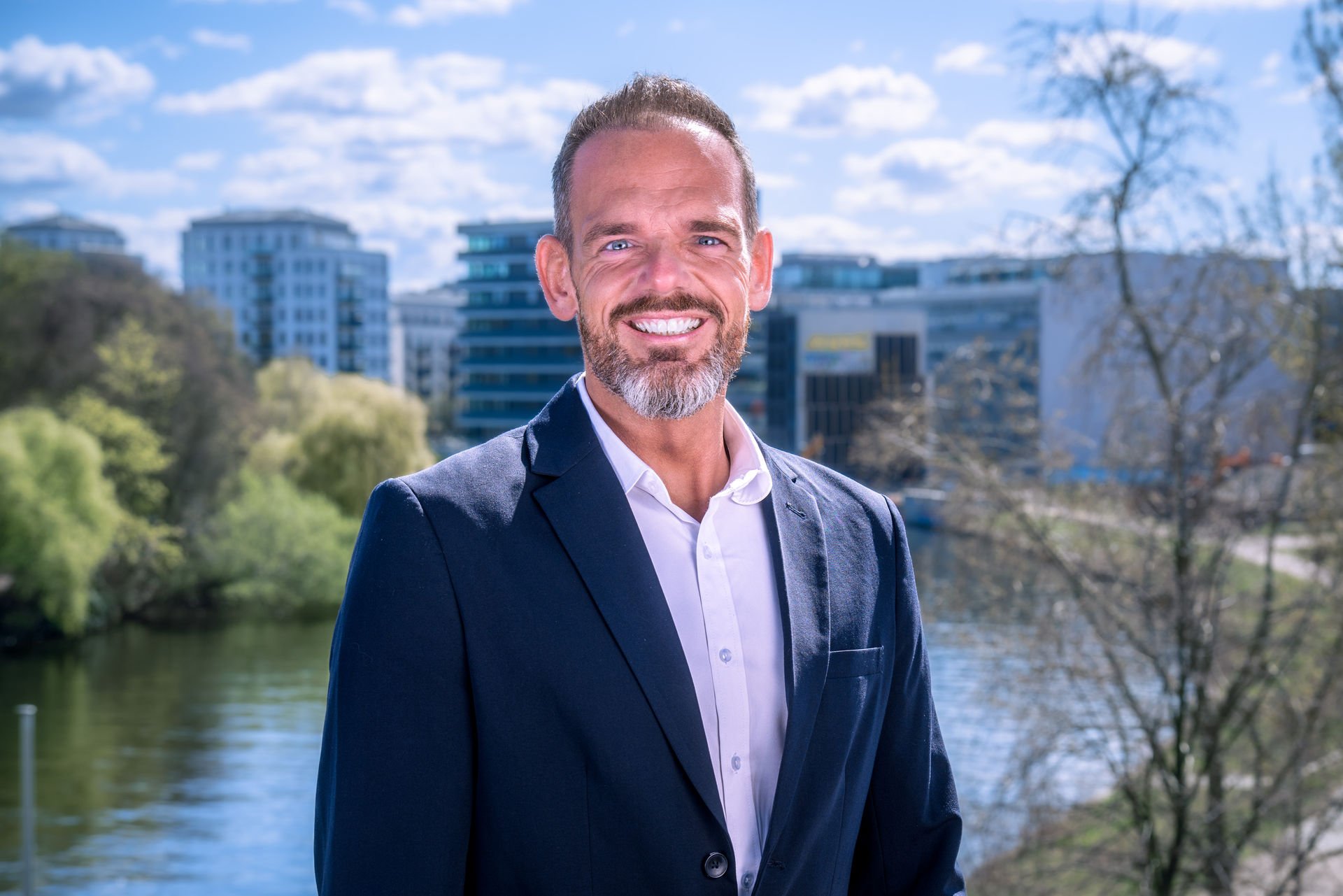 5 - 112 25-04-08 Nachfolgezentrale Portraits-05023.jpg