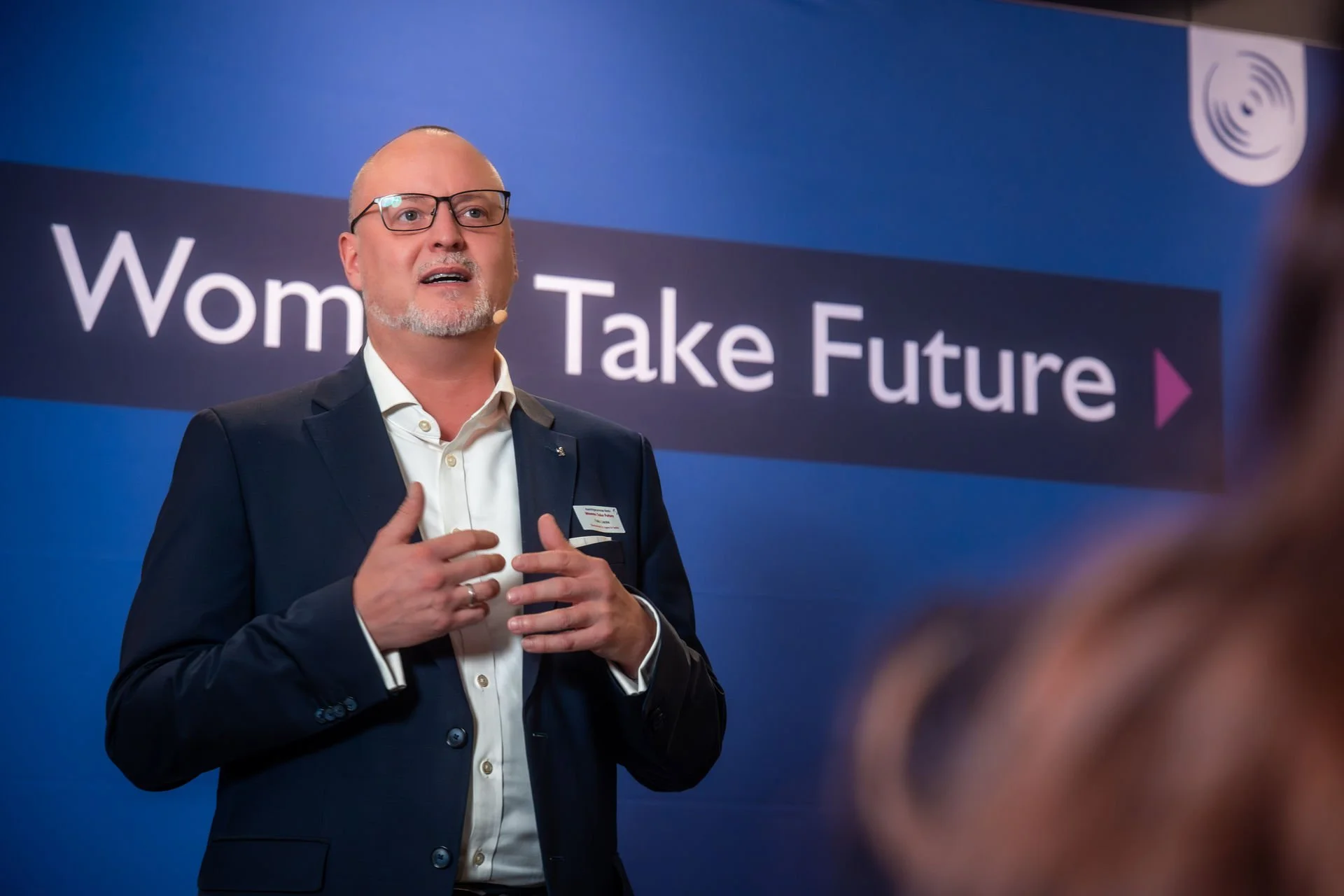 42 - 25 - 25-11-25 Nachfolgezentrale women take future-09806.jpg